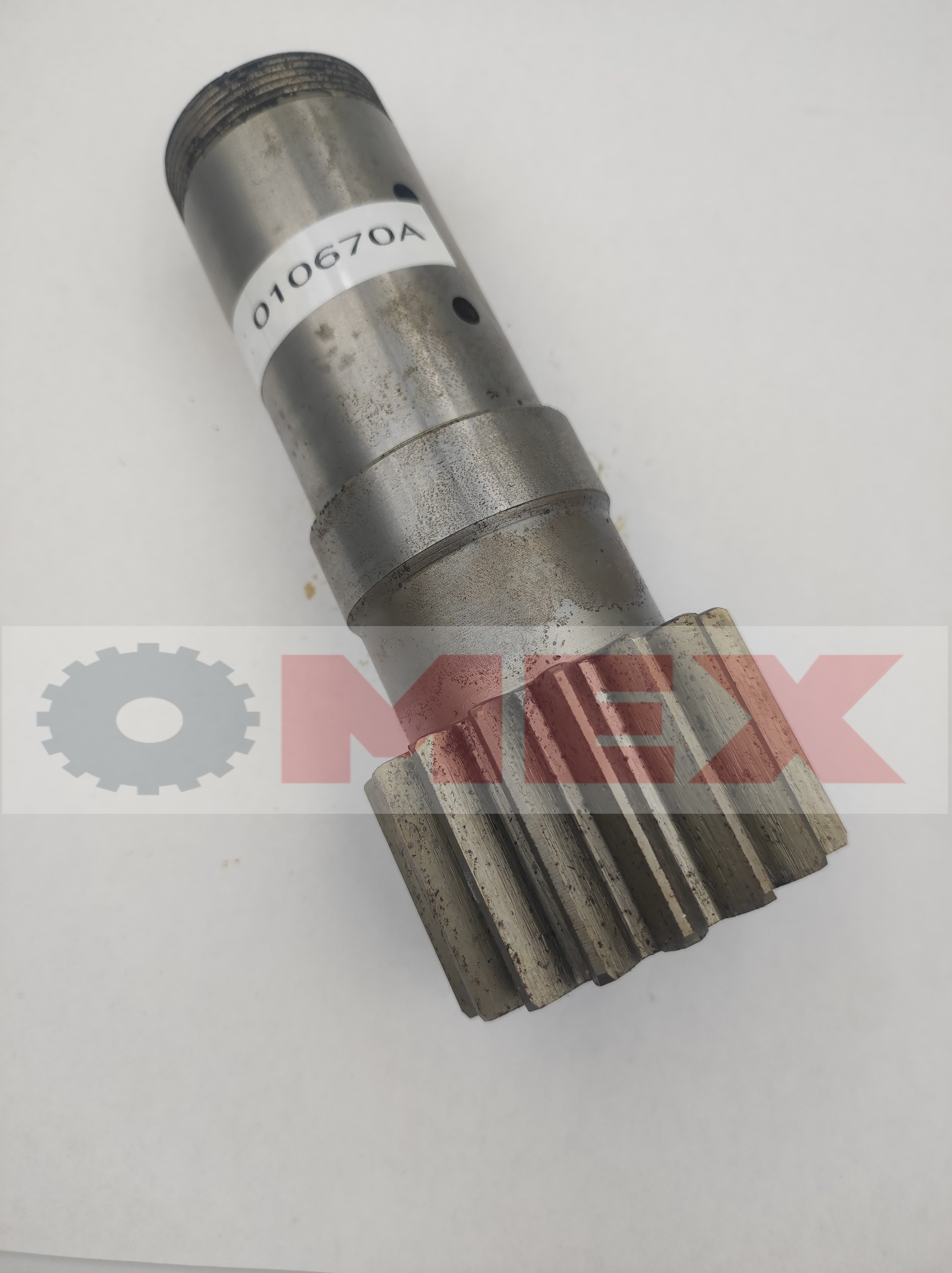 Wałek obrotu Komatsu PC16