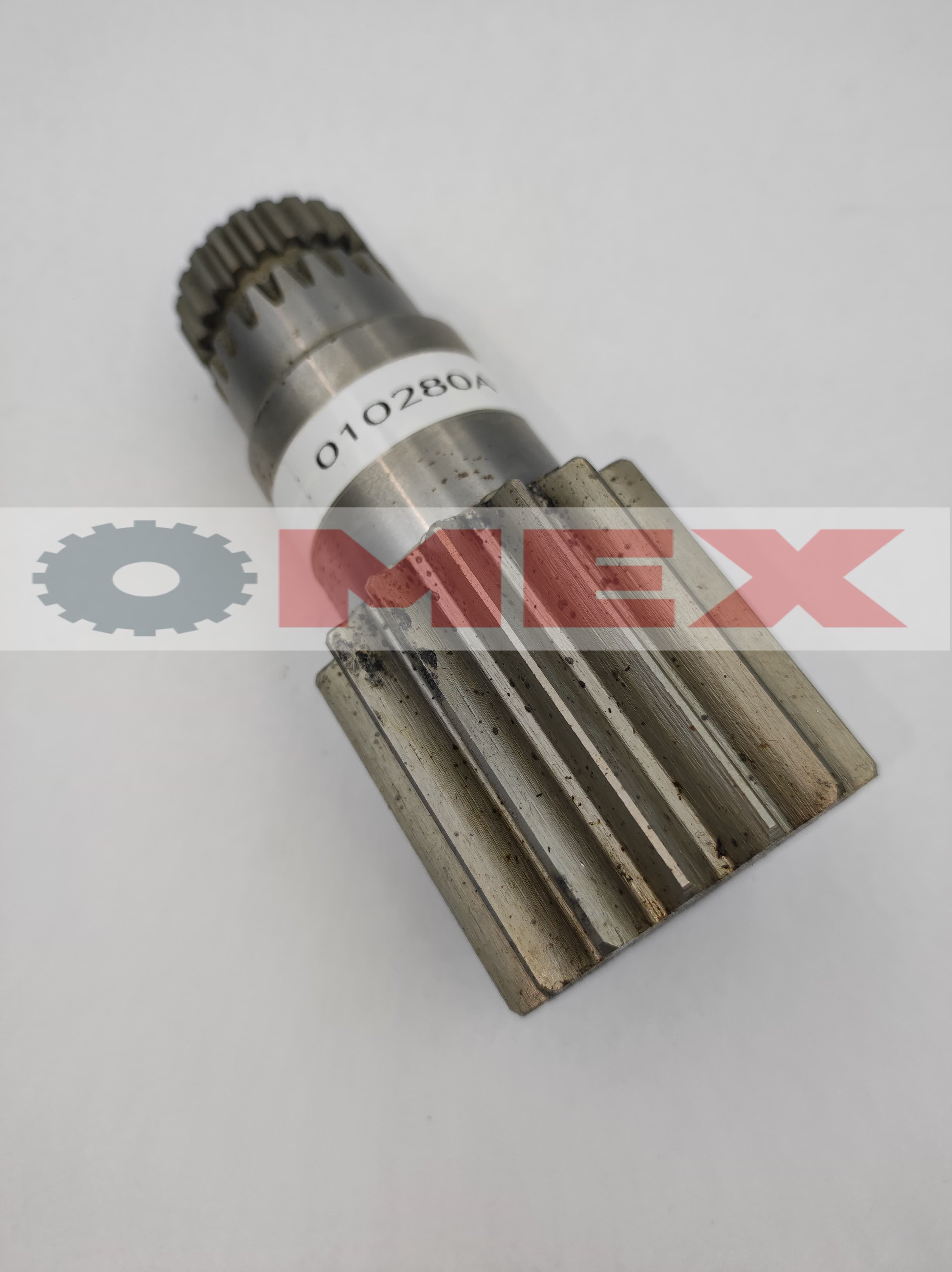 Wałek silnika obrotu Terex TC20