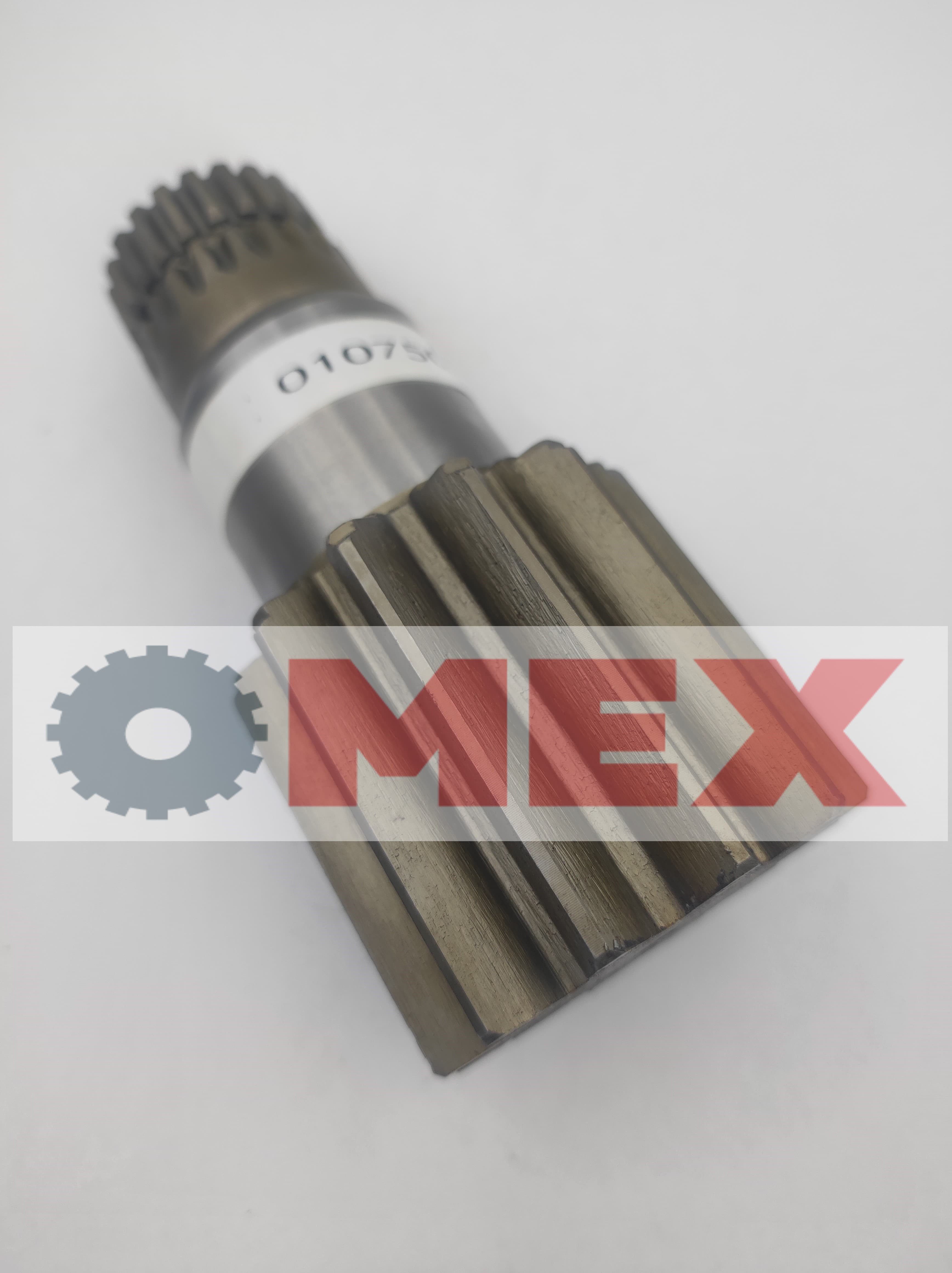 Wałek silnika obrotu Takeuchi TB 225