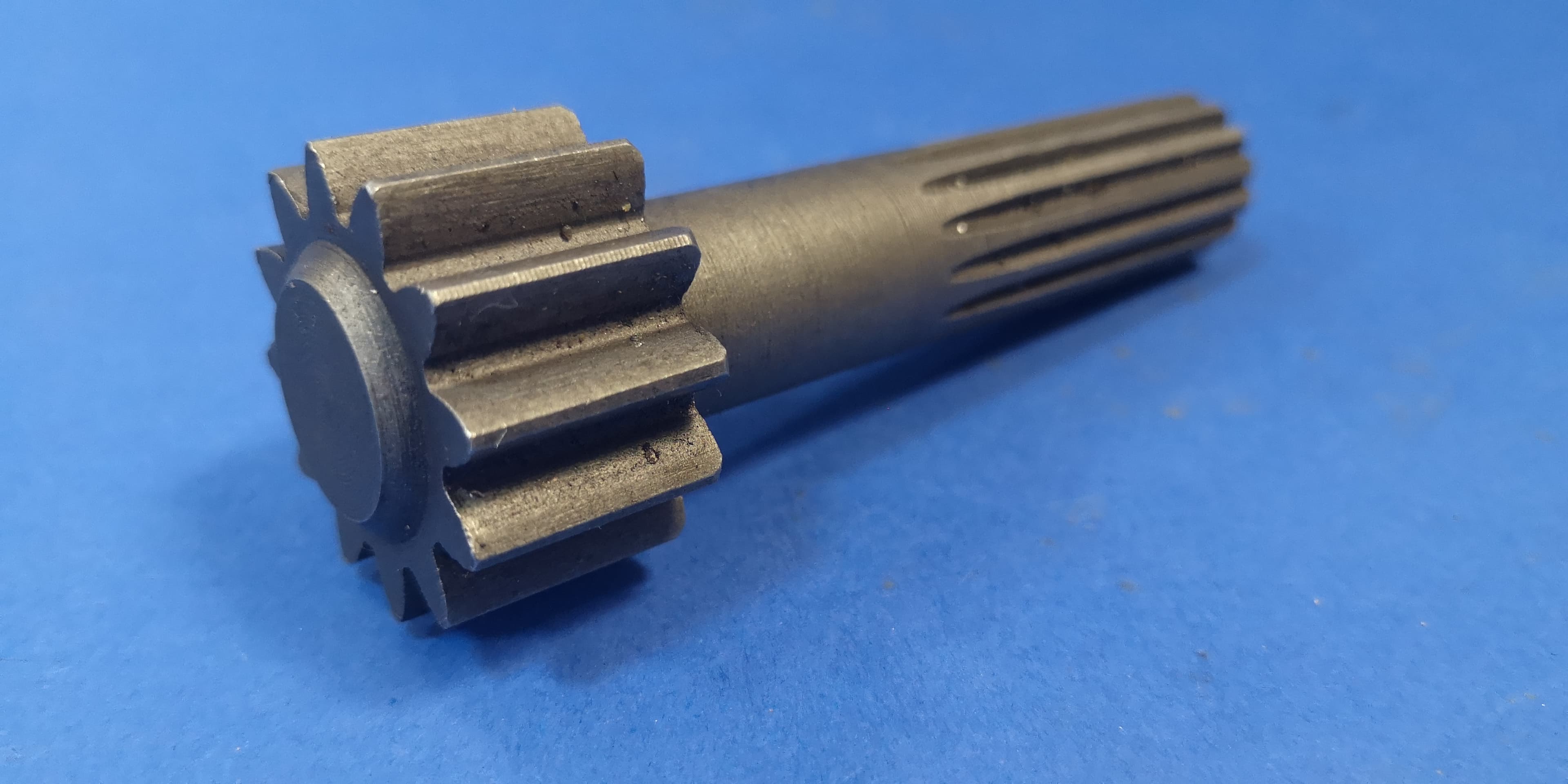 Wałek silnika jazdy