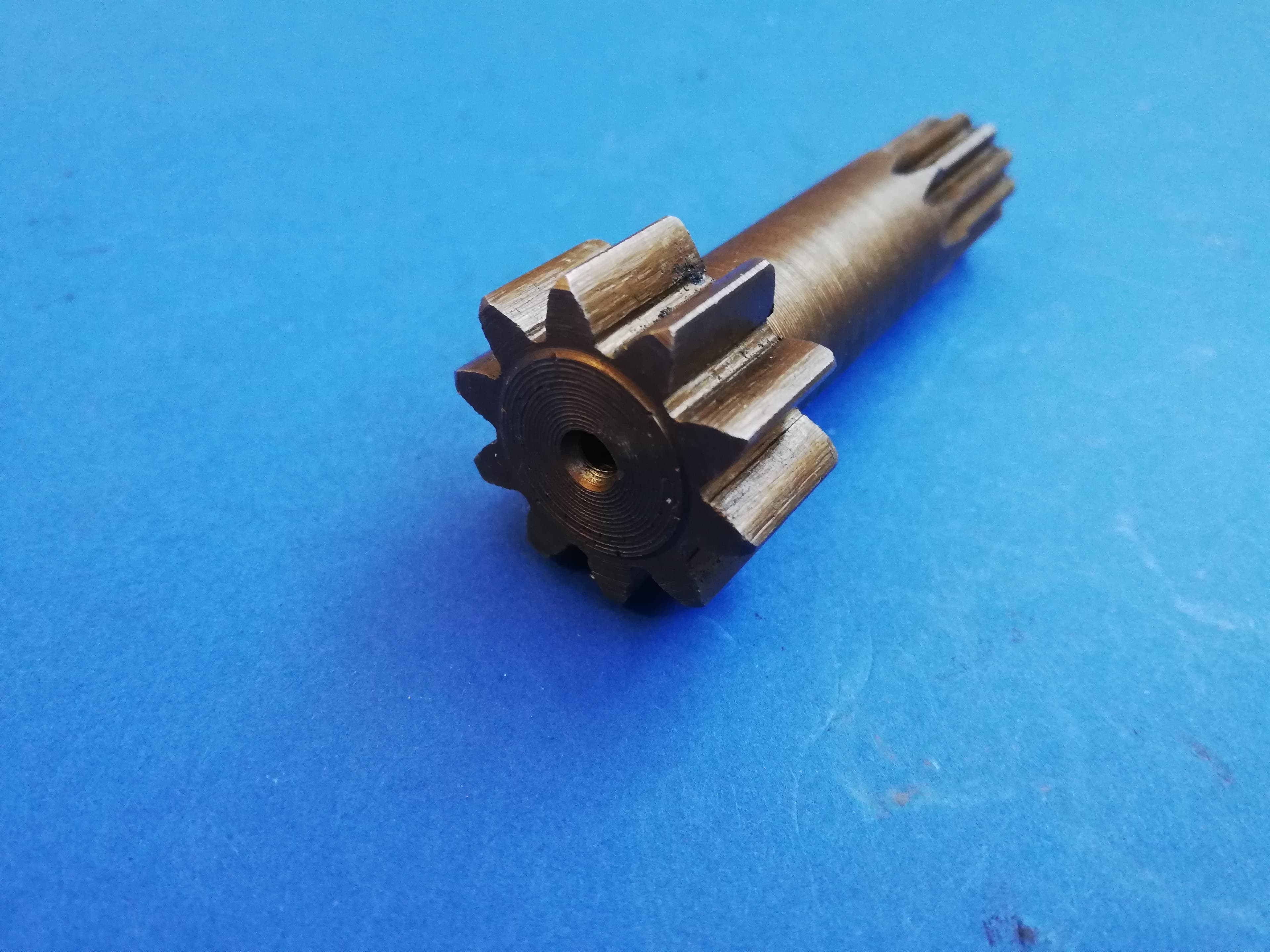 Wałek silnika jazdy