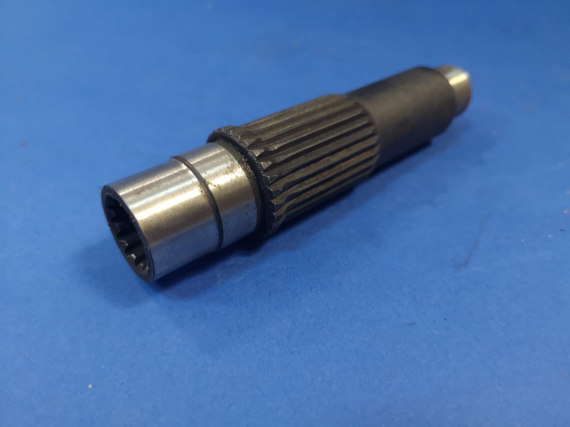 Wałek silnika jazdy