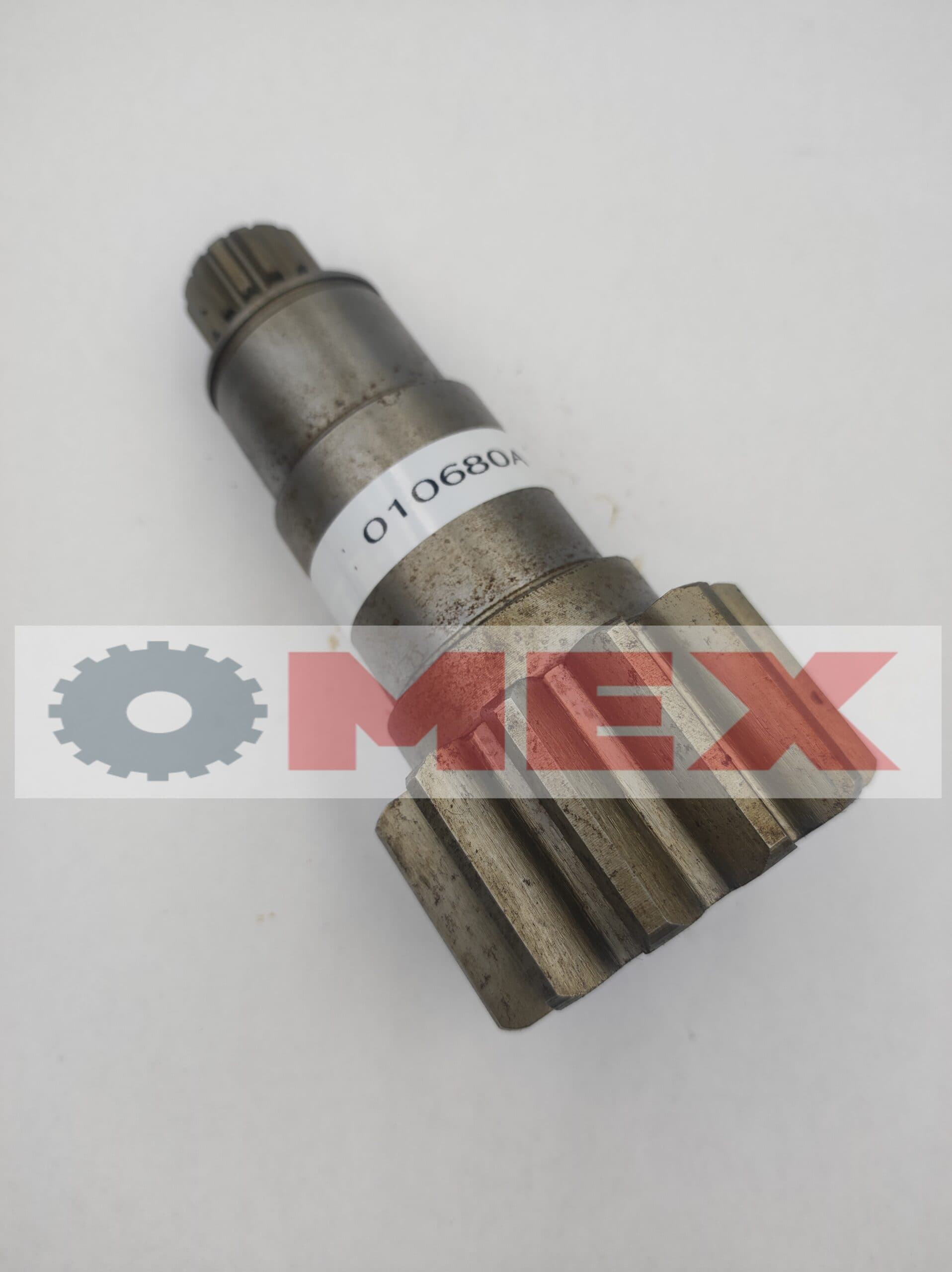 Wałek obrotu do JCB 8015