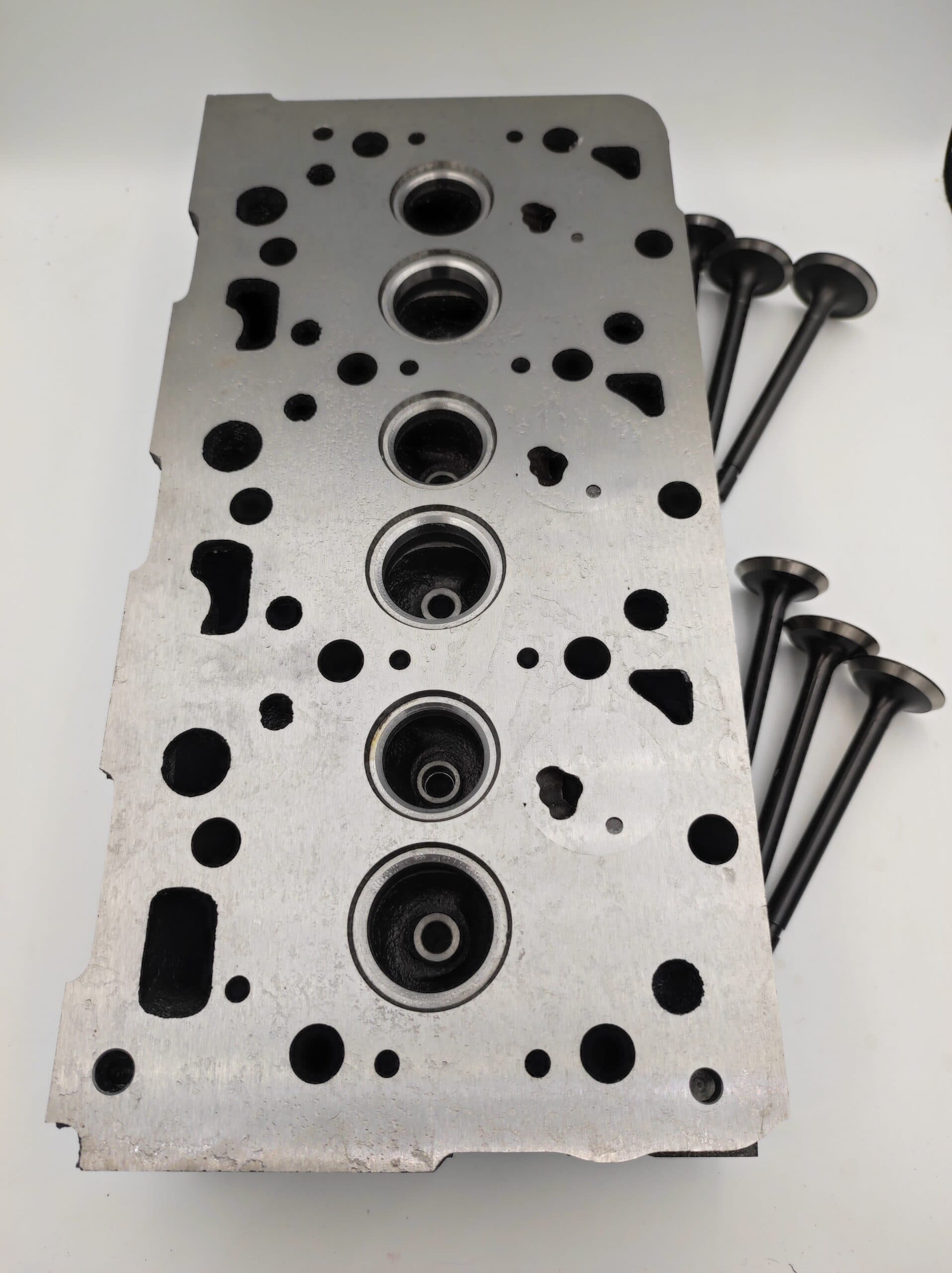 Głowica silnika Kubota D1105