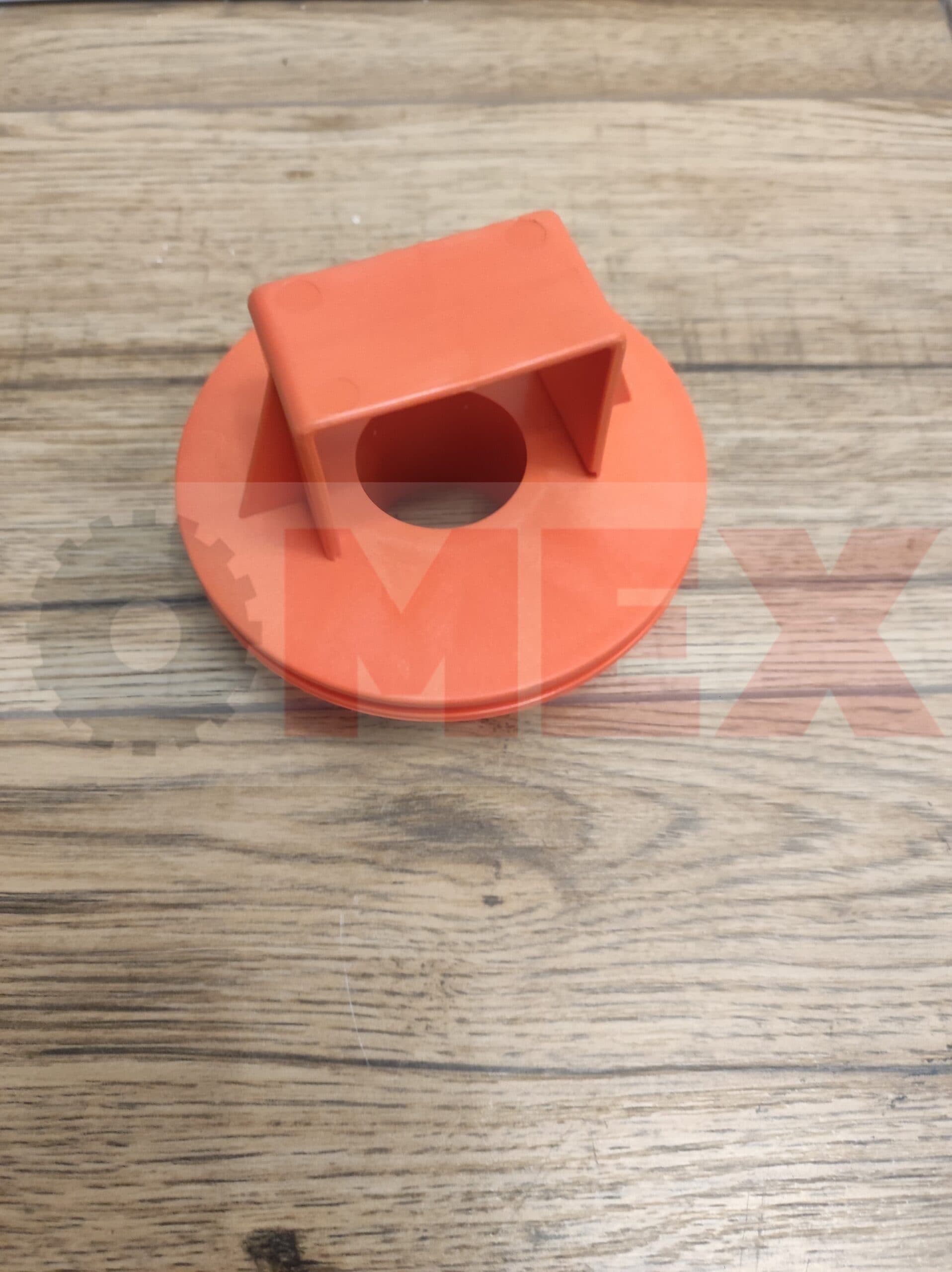 Uchwyt filtra Wacker Neuson