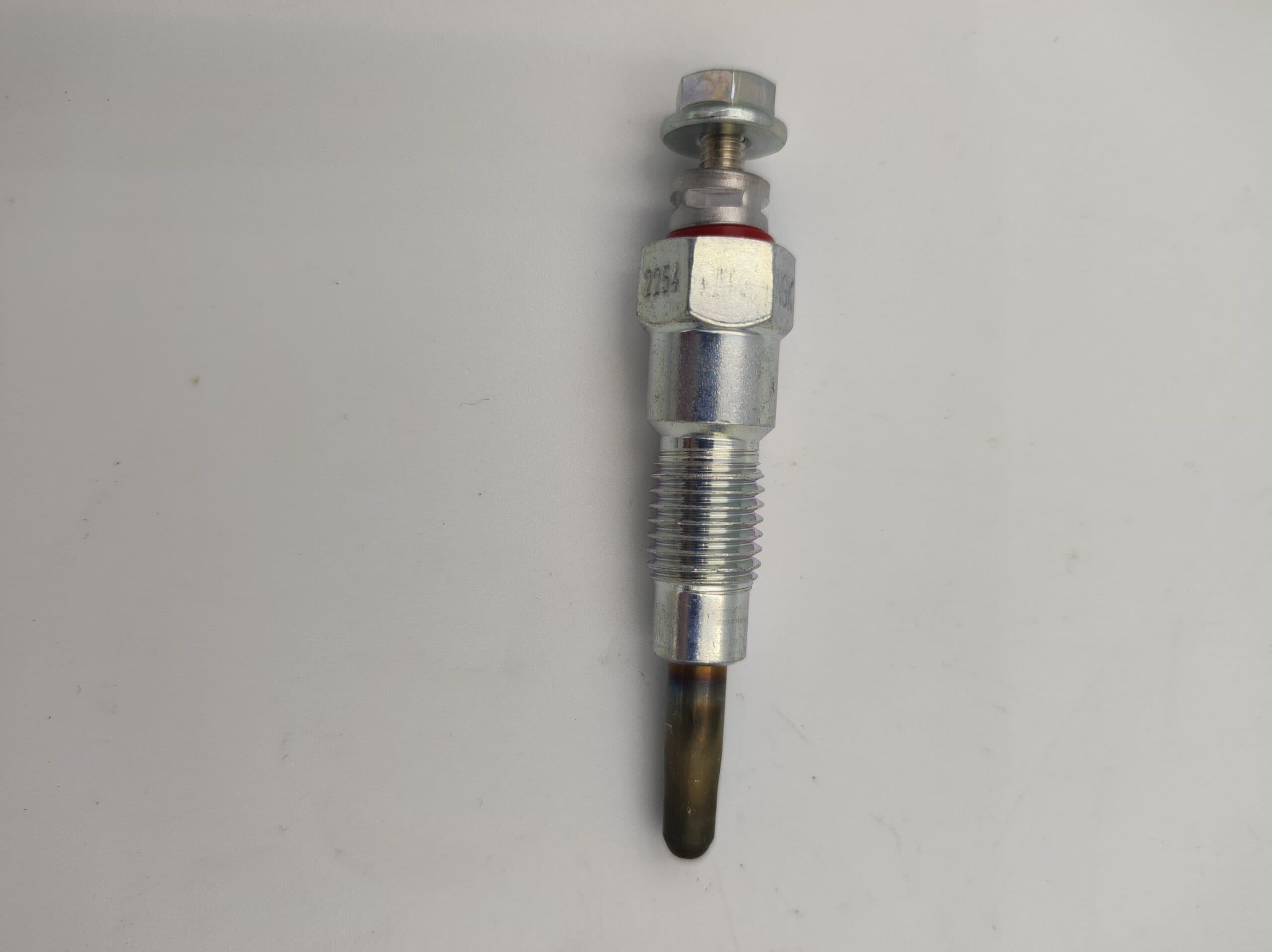 Świeca żarowa Y1021J Sunward