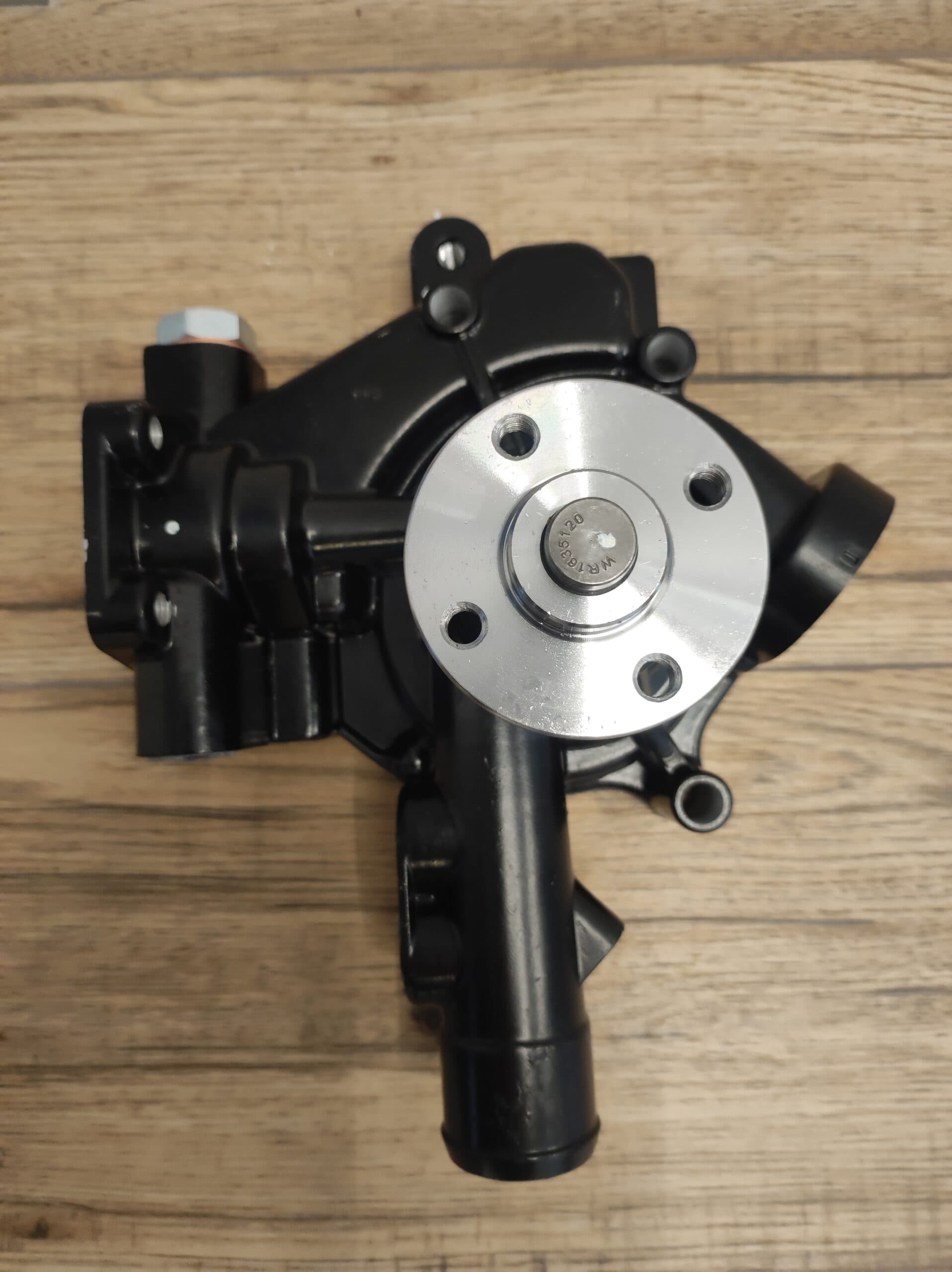 Pompa wody Yanmar 4TNE