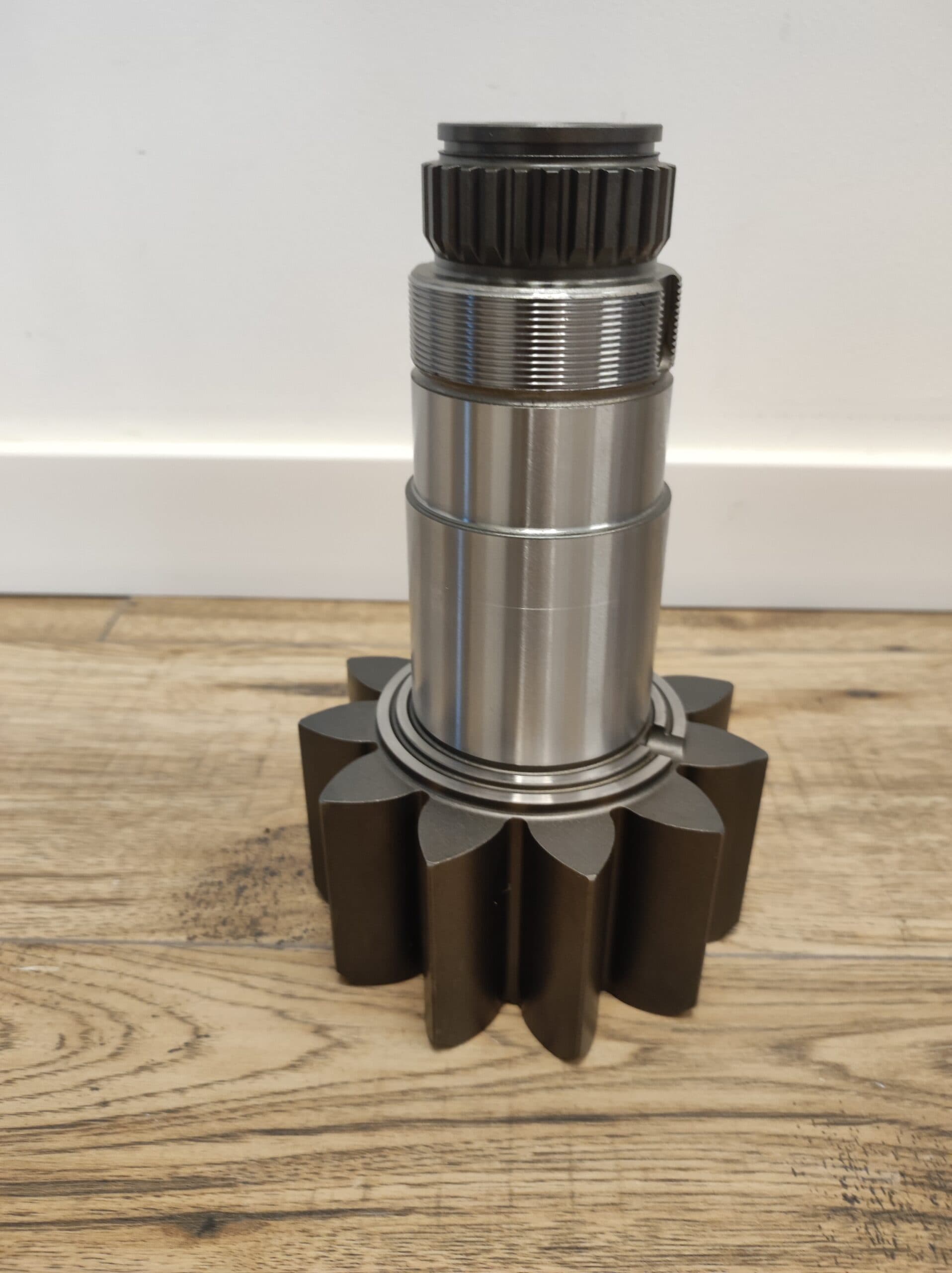 Wałek reduktora obrotu CAT M313D