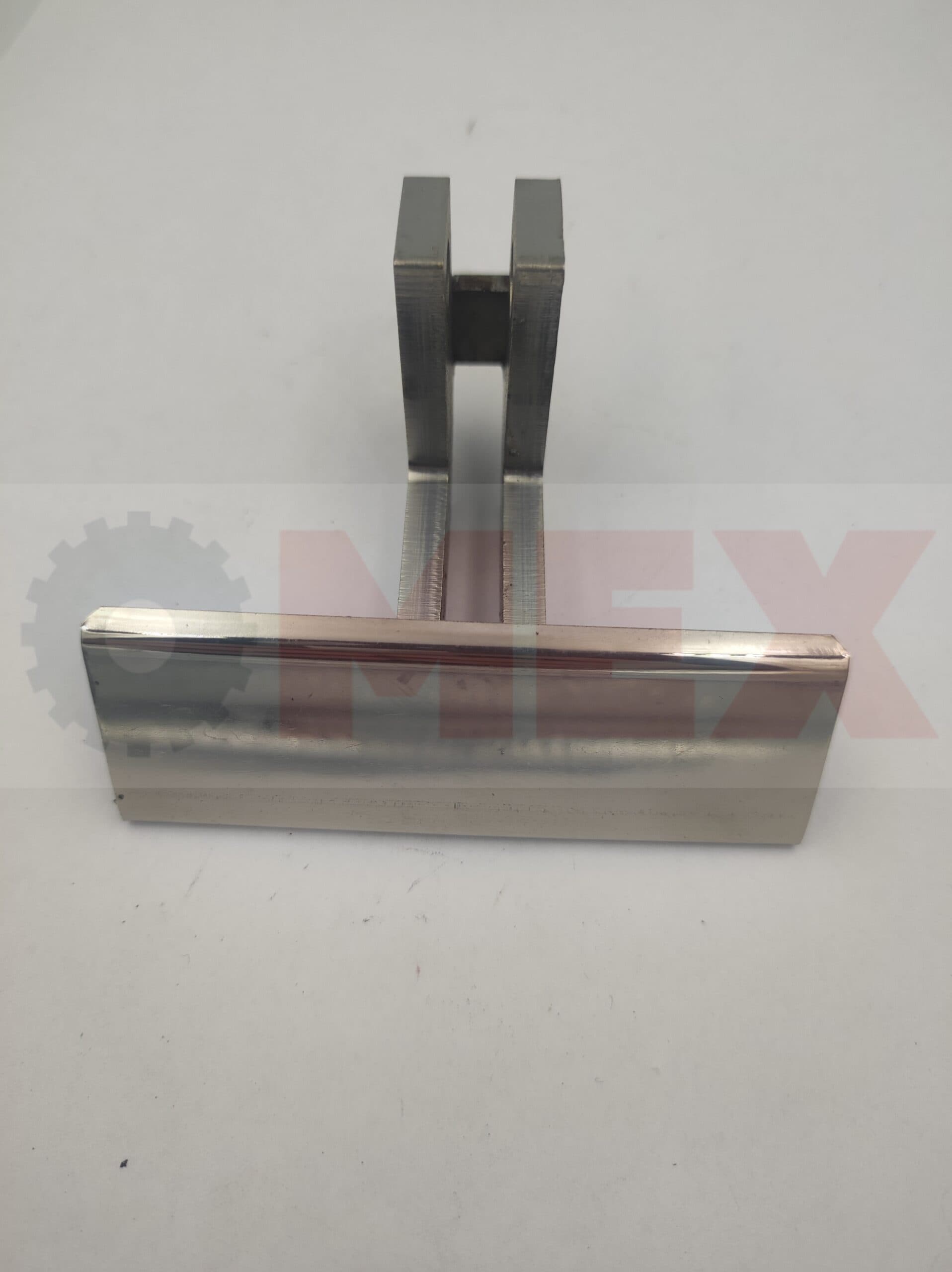 Rączka klapy Yanmar