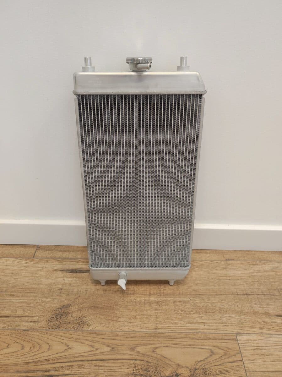 Chłodnica Hitachi ZX14-3