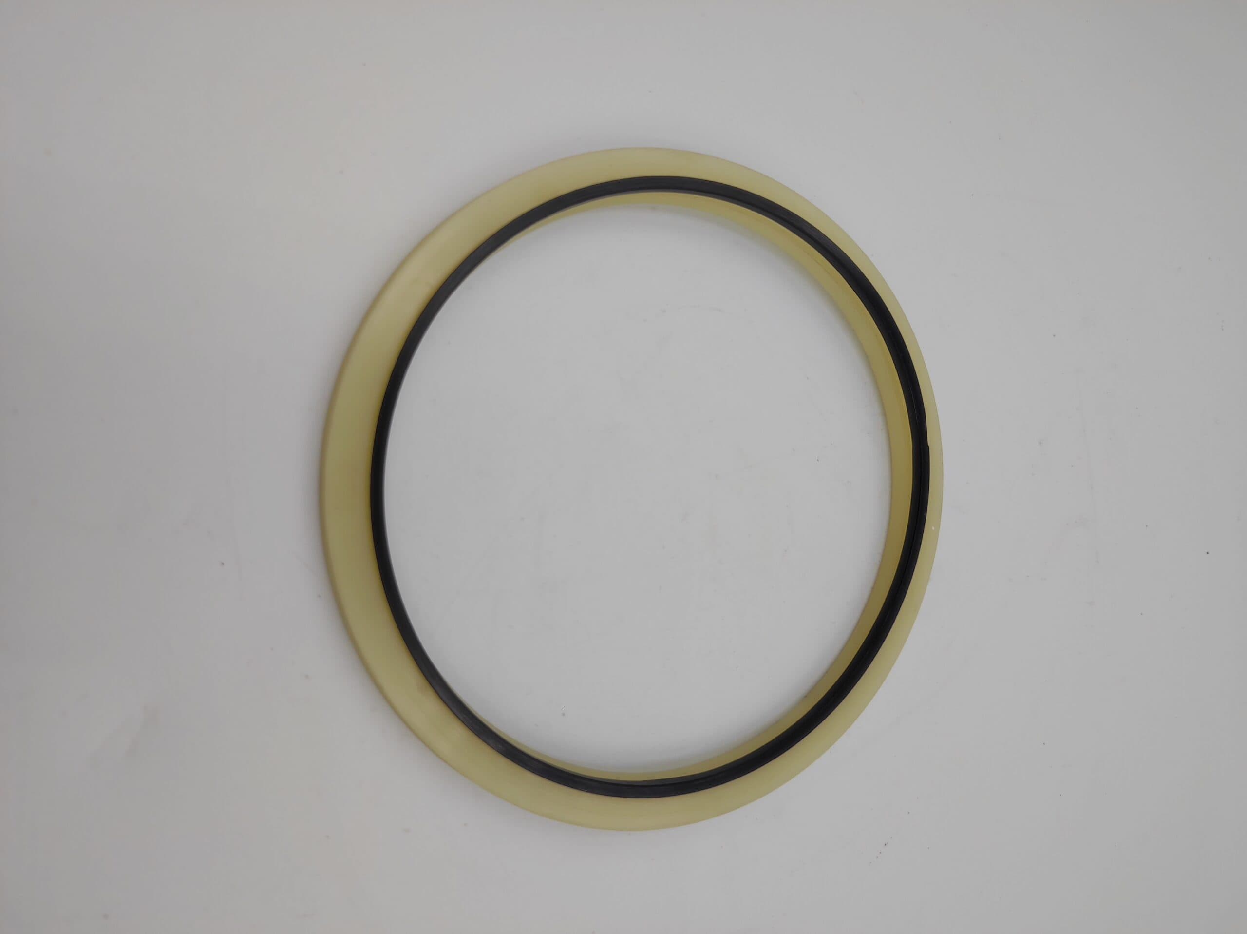 Pierścień do Komatsu