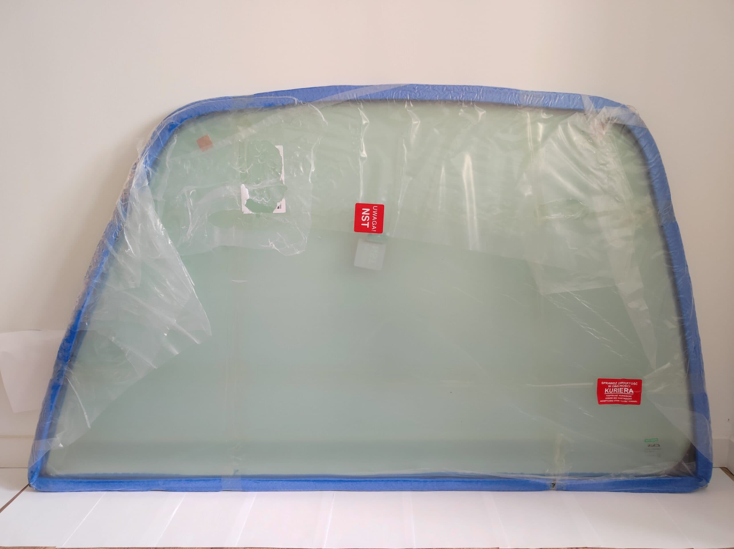 Szyba boczna prawa JCB 535-70