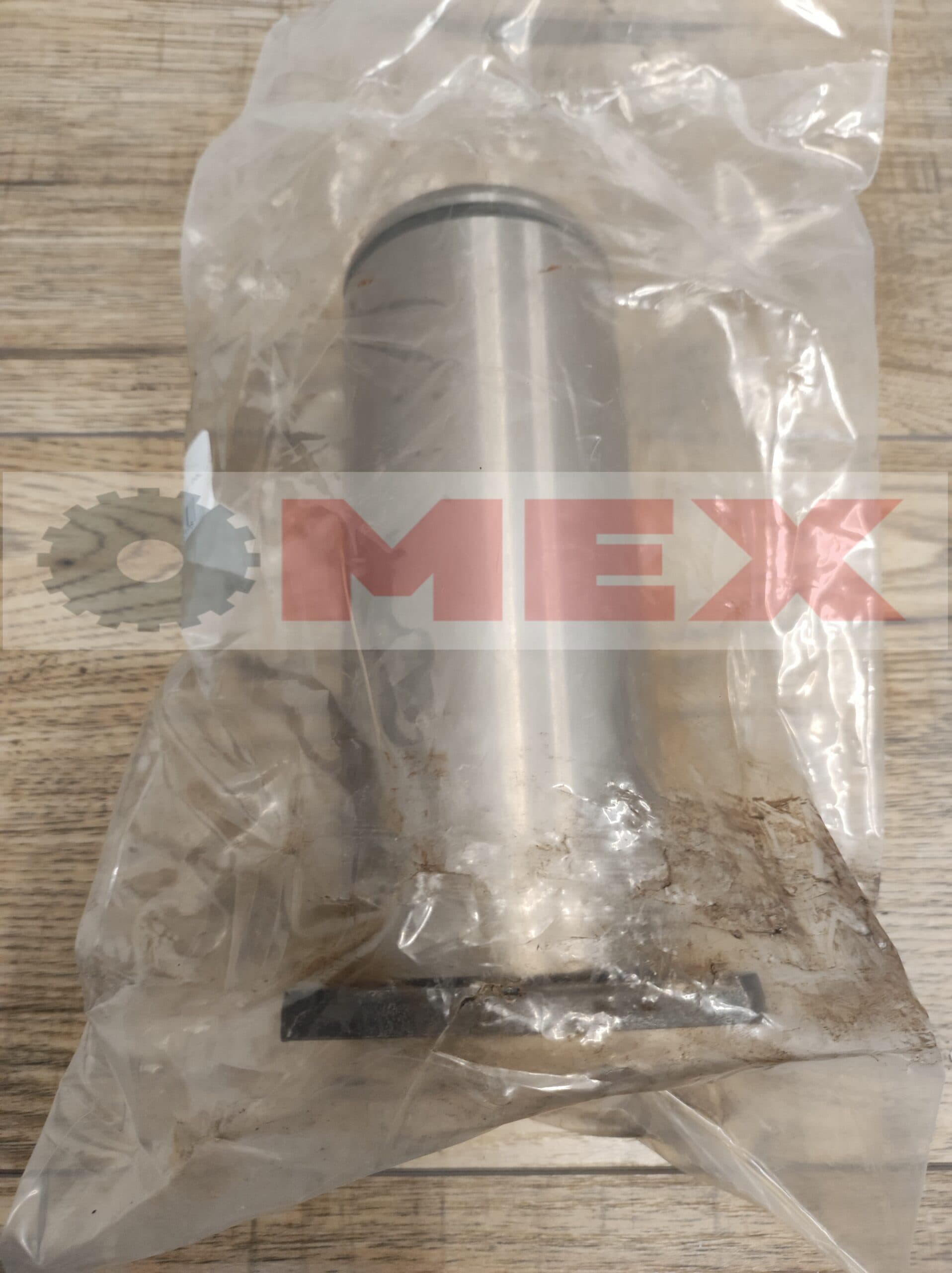 Sworzeń obrotu dół JCB 3CX