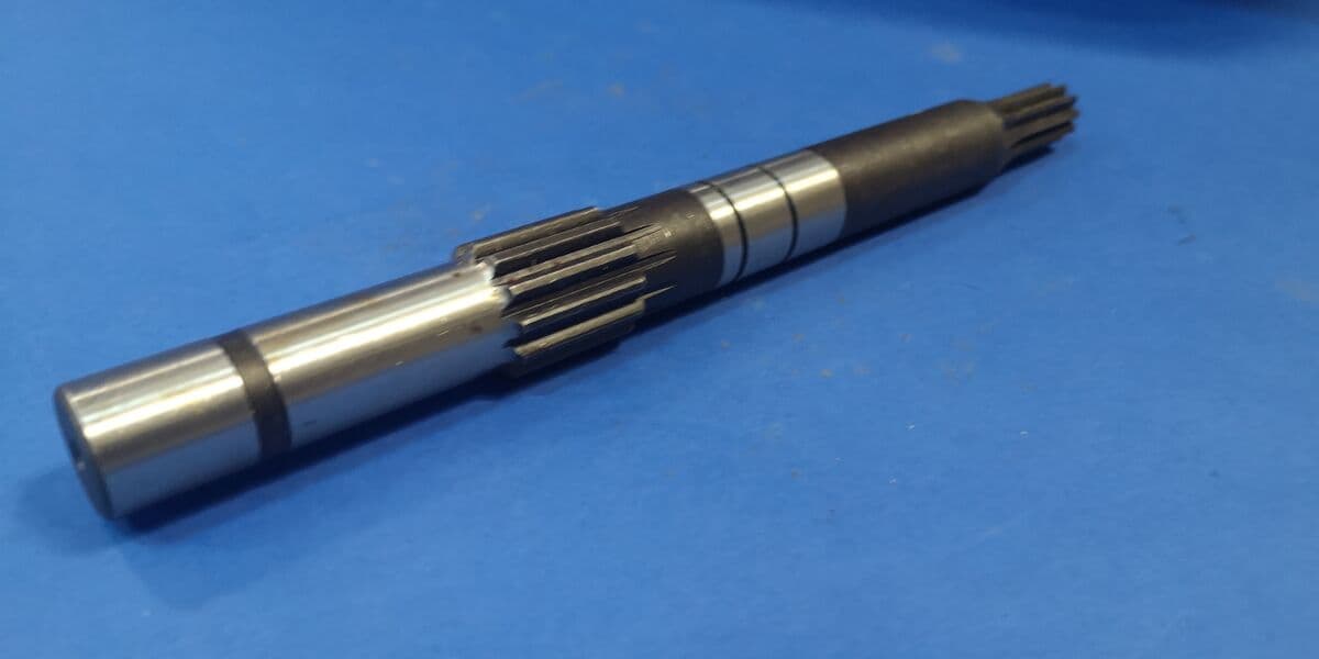 Wałek silnika jazdy Comer do Bobcat 321K, Sunward SWE17