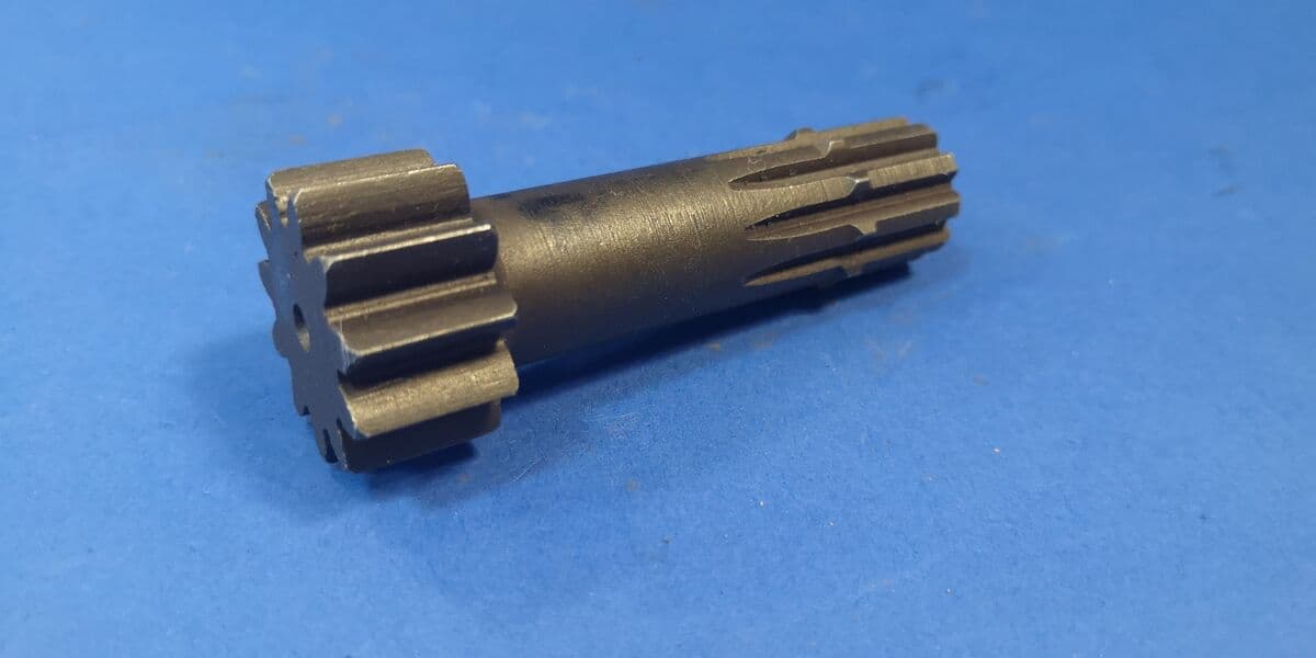 Wałek silnika jazdy JCB 8025/ Takeuchi T3235