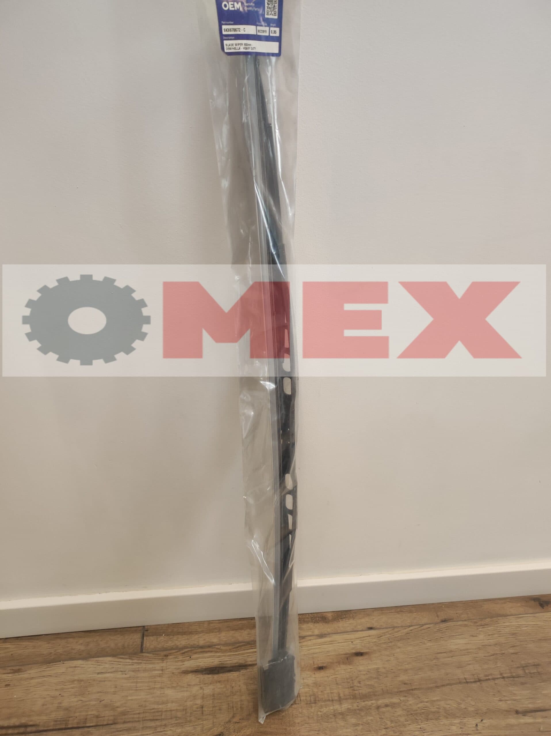 Pióro wycieraczki 900mm CAT 324