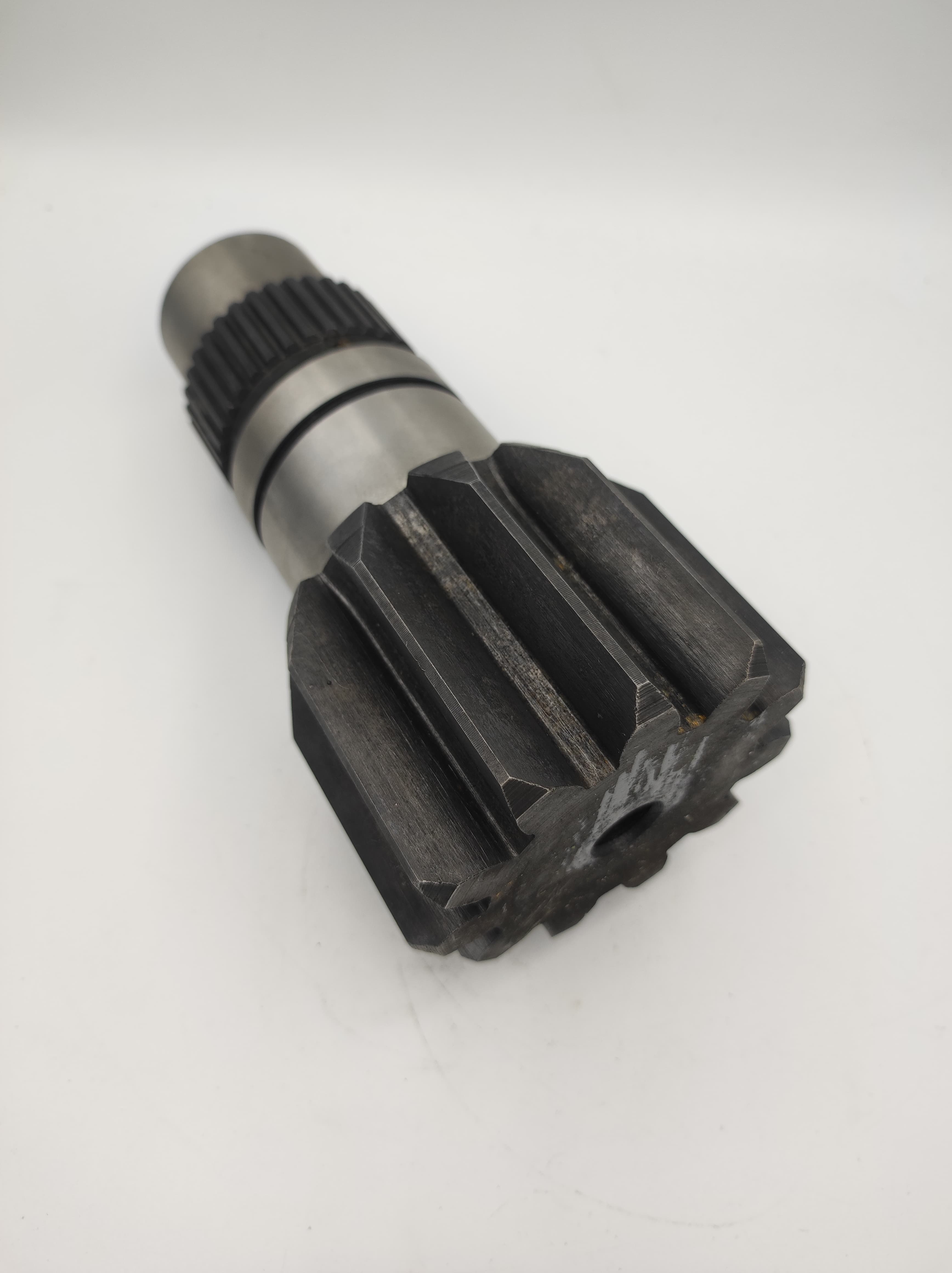 Wałek silnika obrotu Yanmar B37V