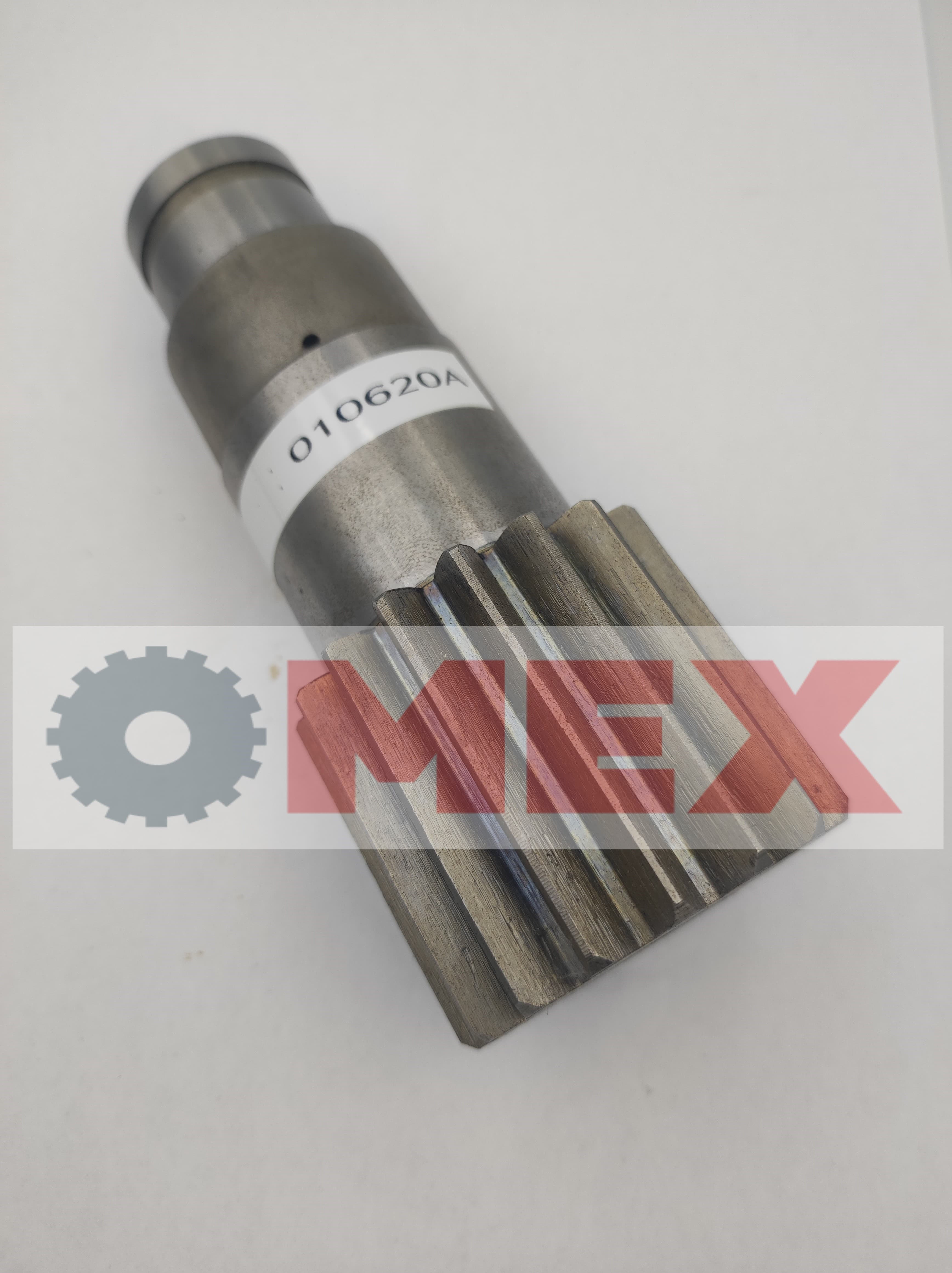 Wałek silnika obrotu Komatsu PC15 R8