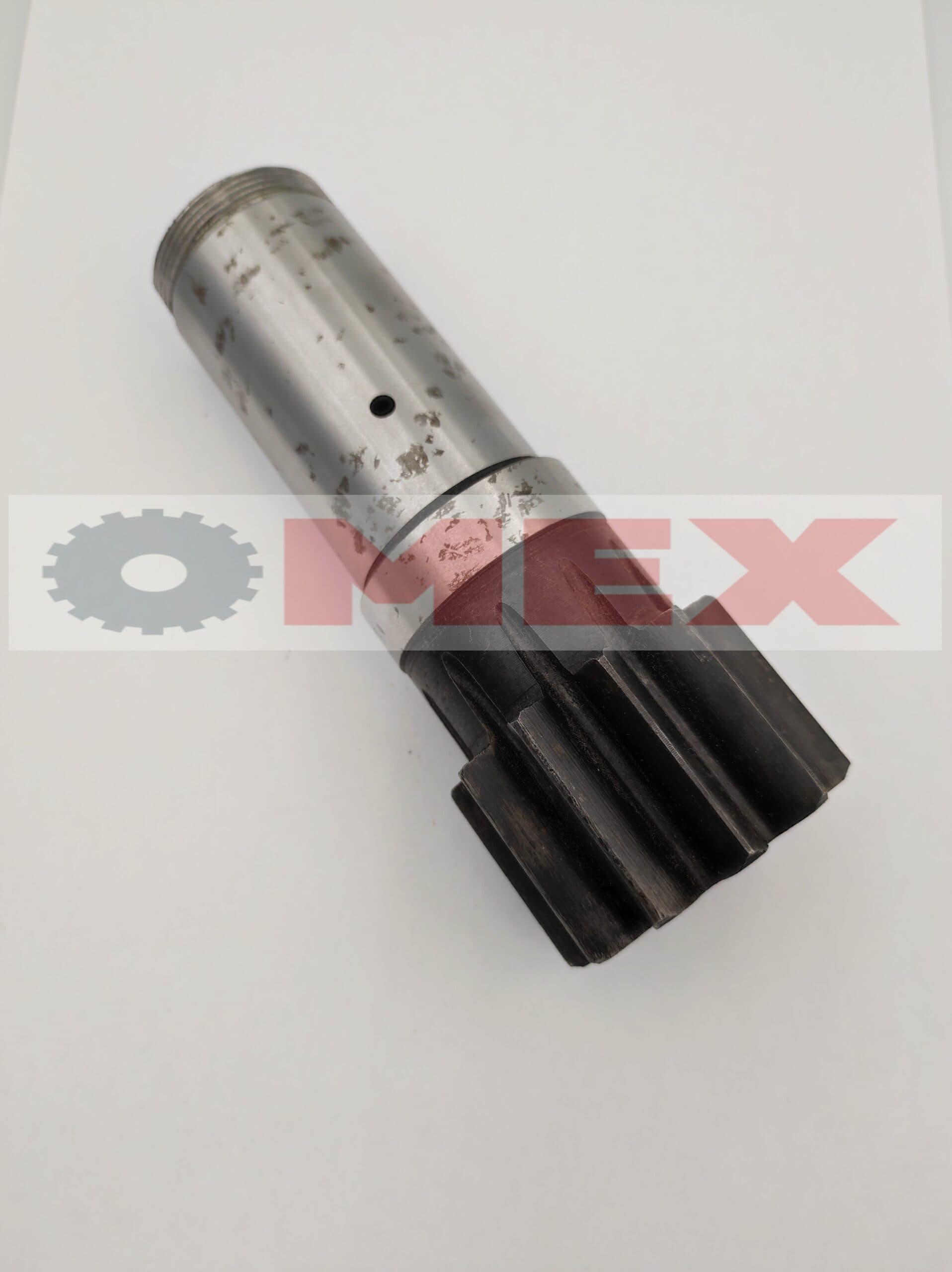 Wałek silnika obrotu Yanmar B15, B15-3, SV15, SV17