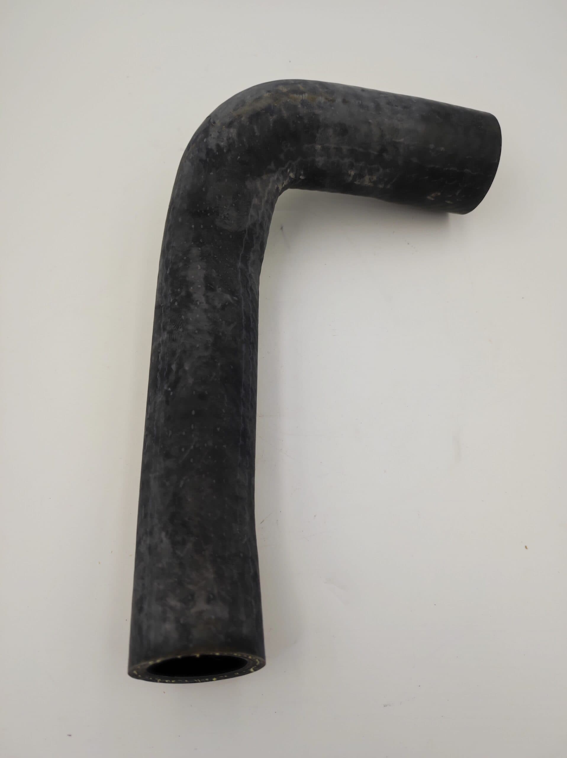 Wąż przy pompie wody dół Schaeff ZRH12, silnik Perkins