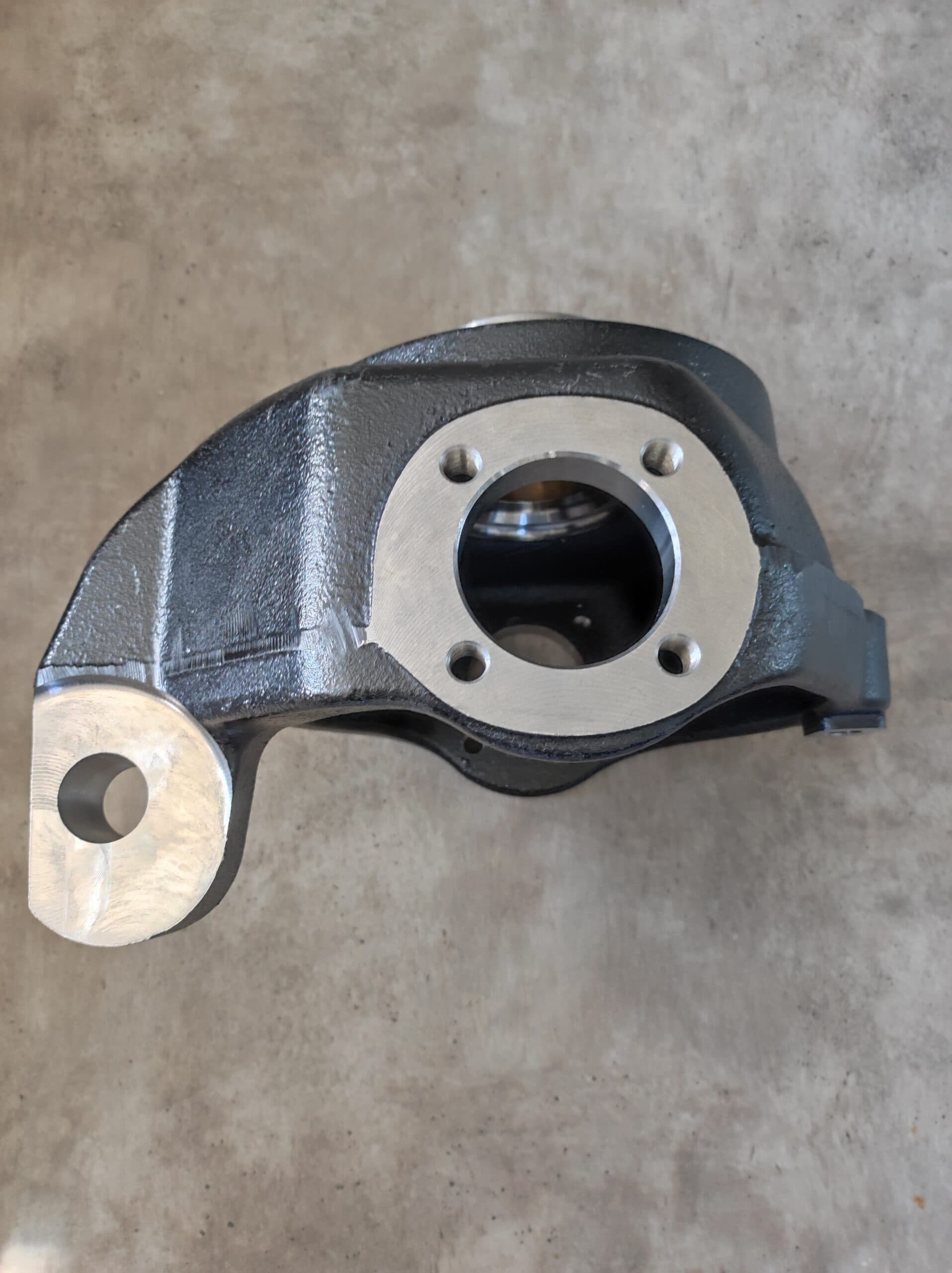 Zwrotnica tylna prawa, lewa przednia Kramer 950