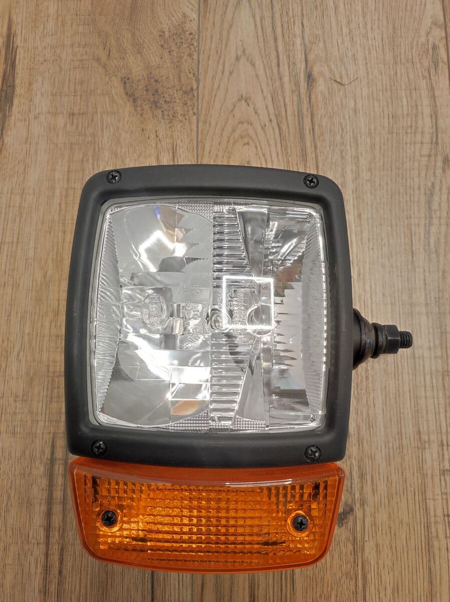 Lampa przednia prawa Kramer 5035