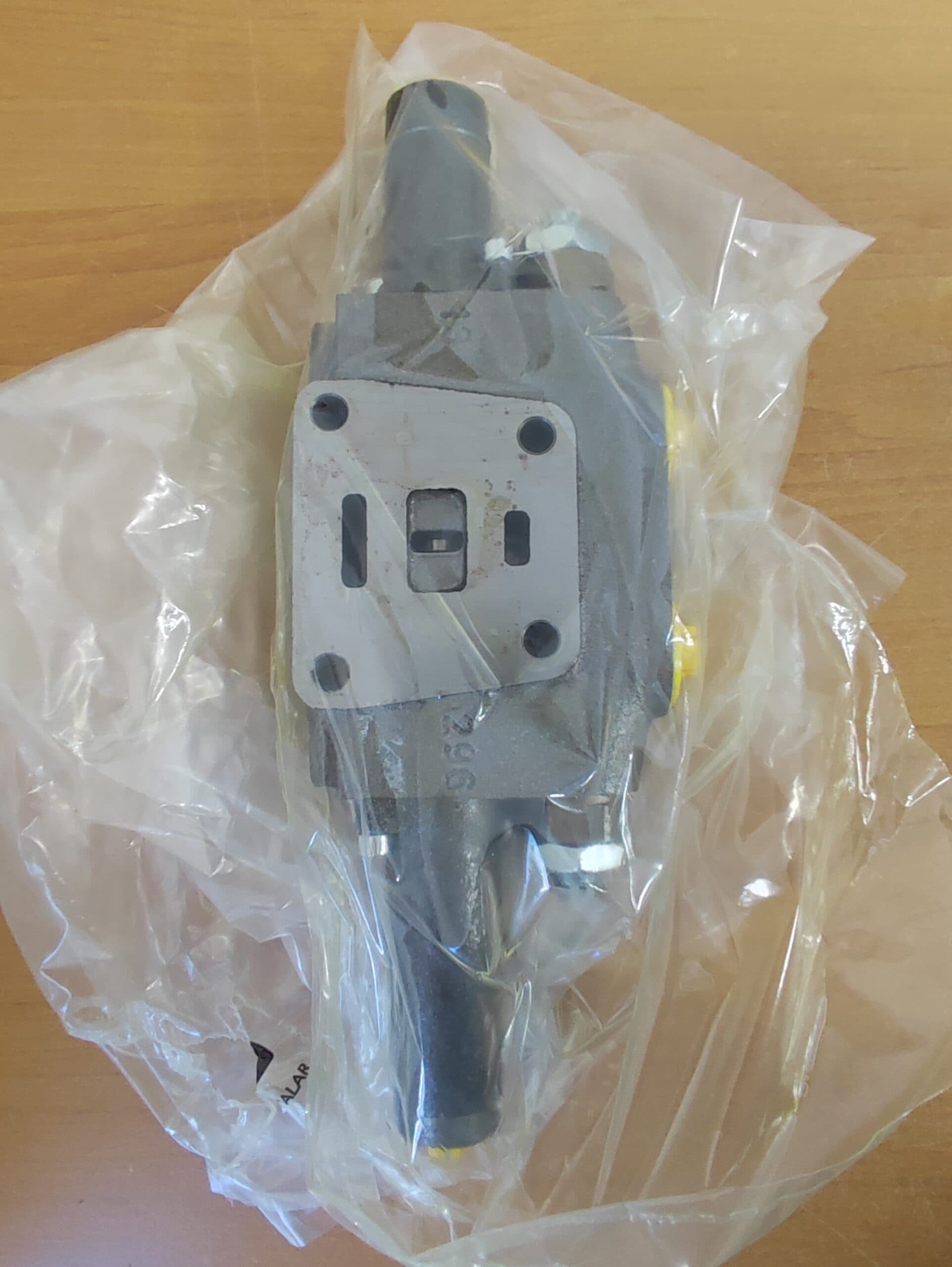 Sekcja rozdzielacza dipper JCB 8030