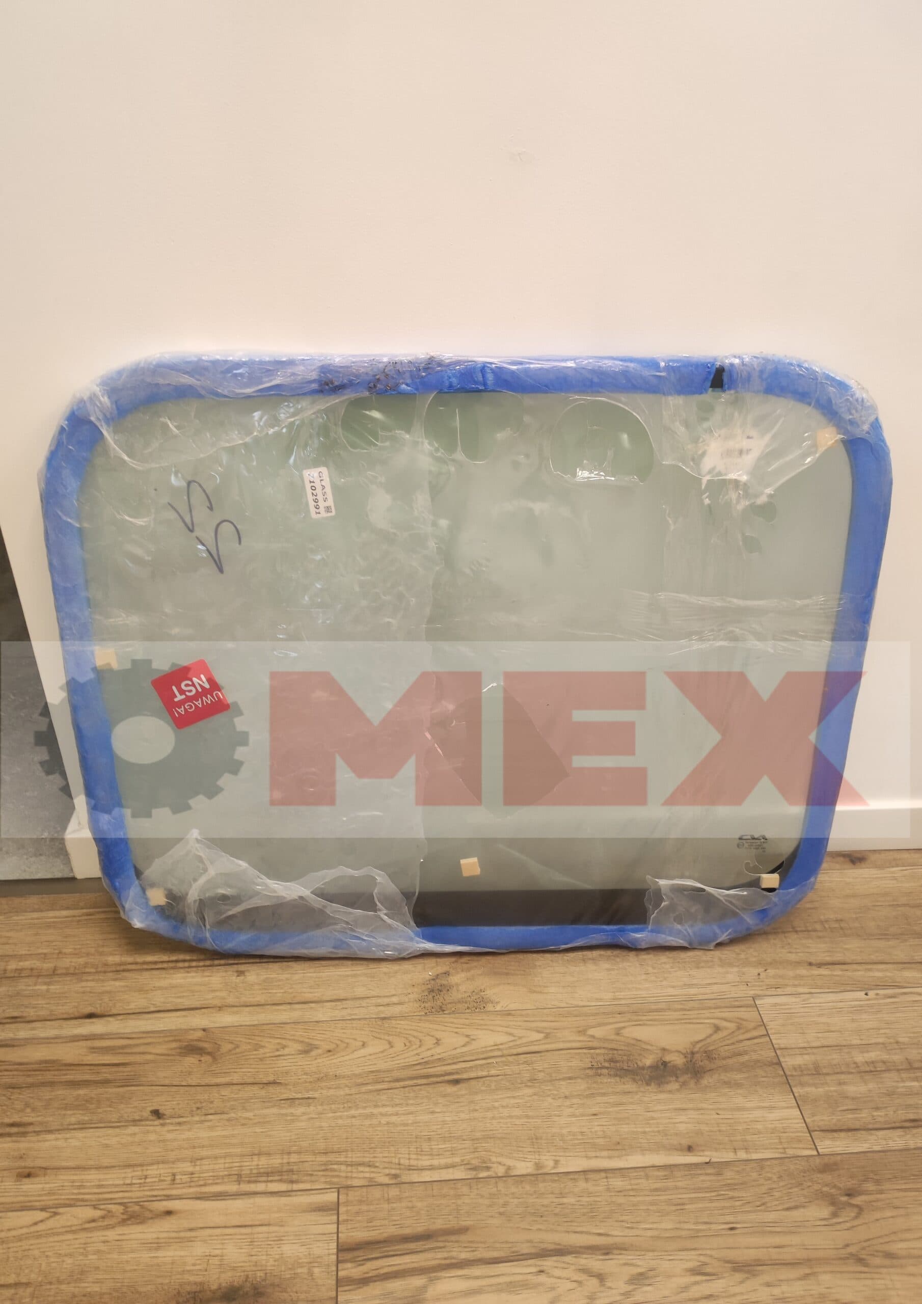 Szyba tylna Bobcat E16