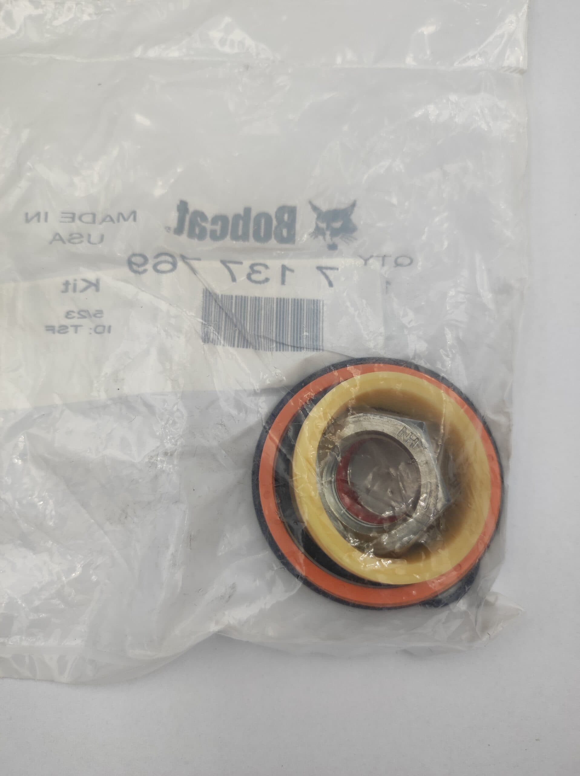 Komplet uszczelnień do siłownika podnoszenia ramienia Bobcat 743