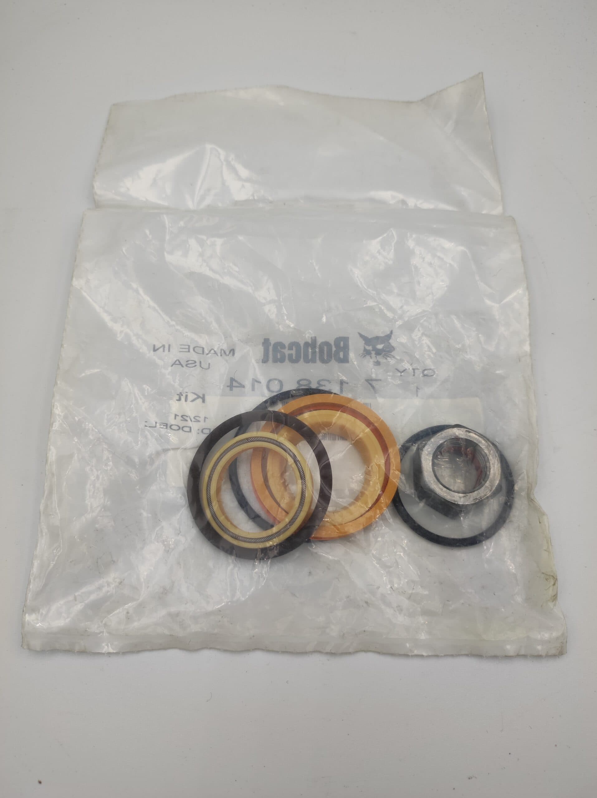 Komplet uszczelnień siłownika gąsienicy Bobcat