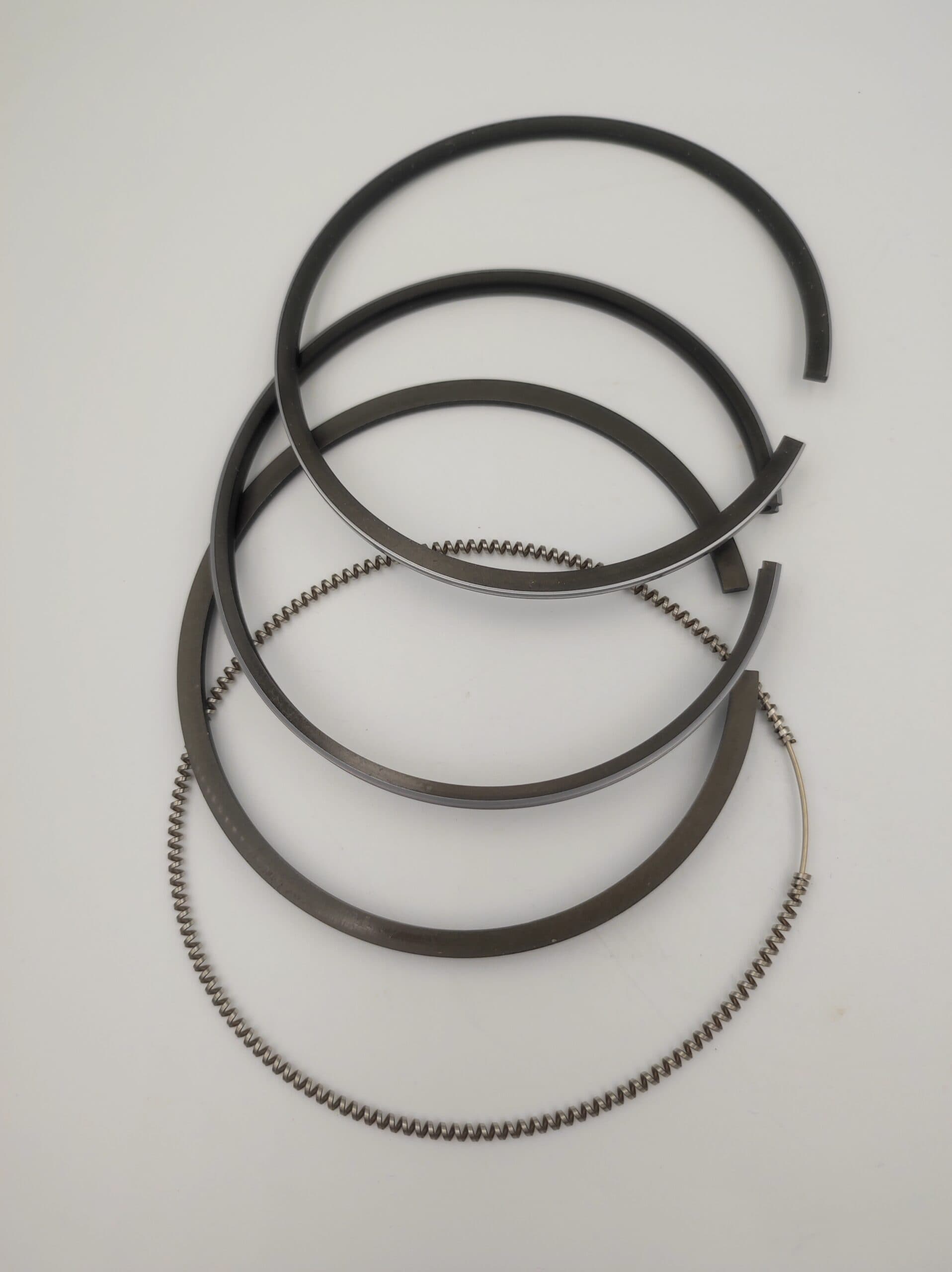 Pierścienie tłokowe Yanmar L90AE