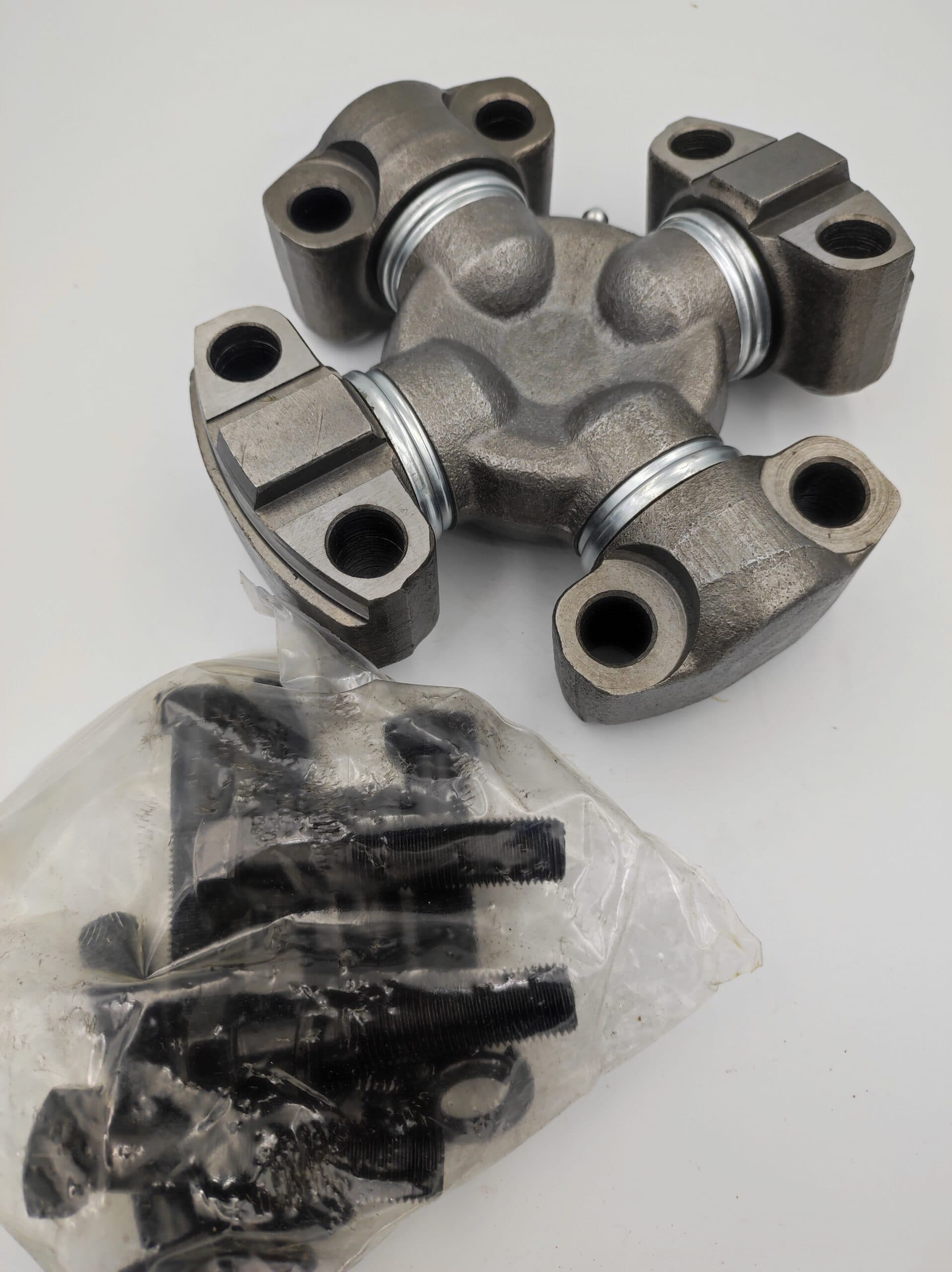 7C 4HWD Krzyżak 927 na wał napędowy XCMG ZL50G