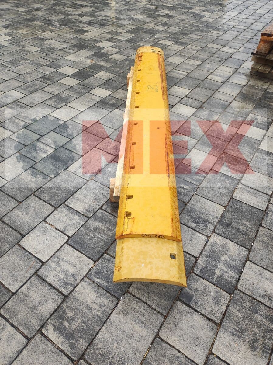 Lemiesz 1524x203x19, nóż równiarki 58″, 11 otworów – równiarka New Holland