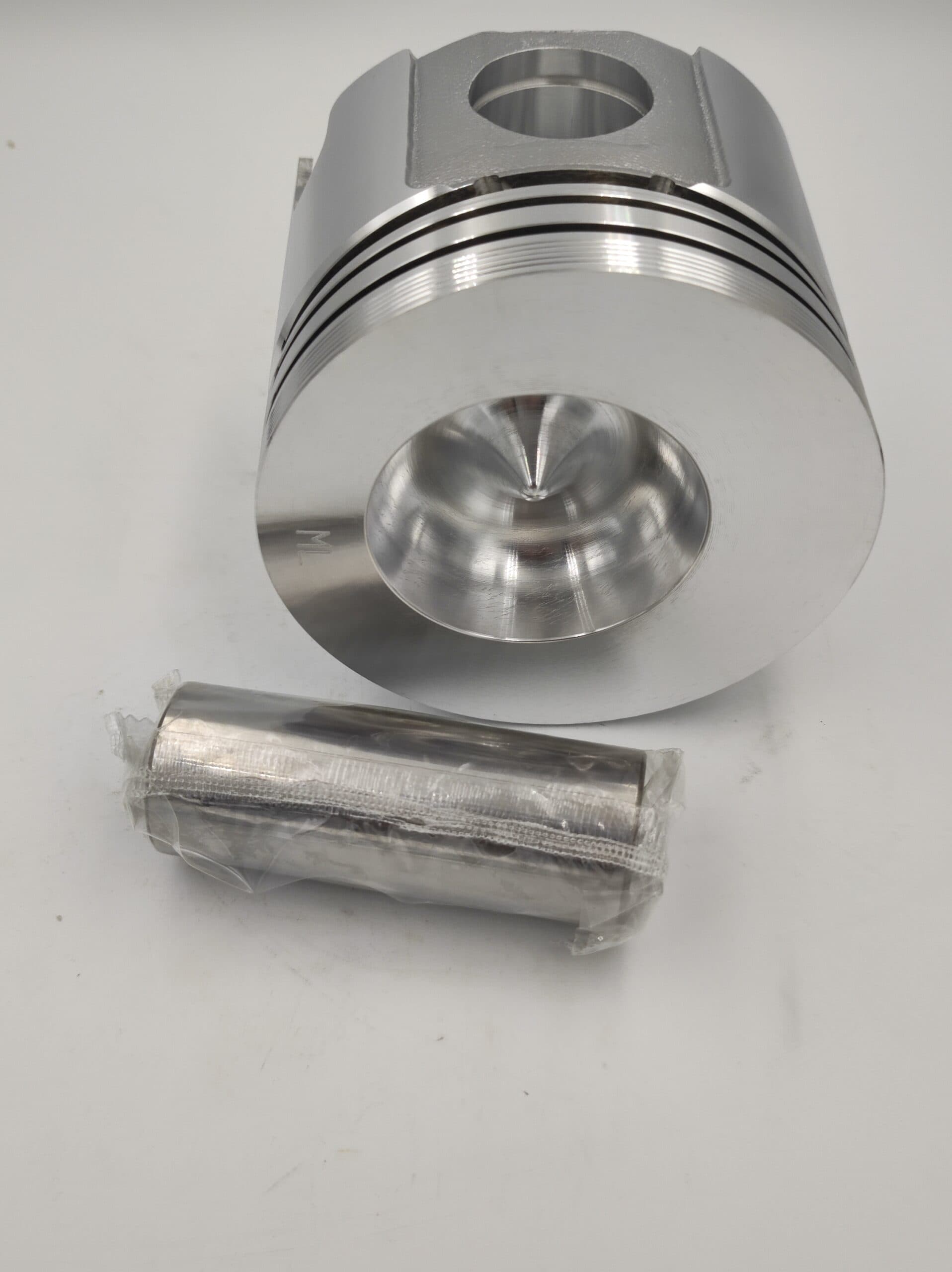 Komplet tłoków z pierścieniami Yanmar 3TNE88