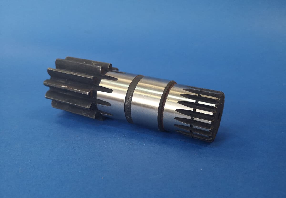 010220A Caterpillar 301.6 Swing Motor Shaft; Cat No. 144-5975, 139-7340