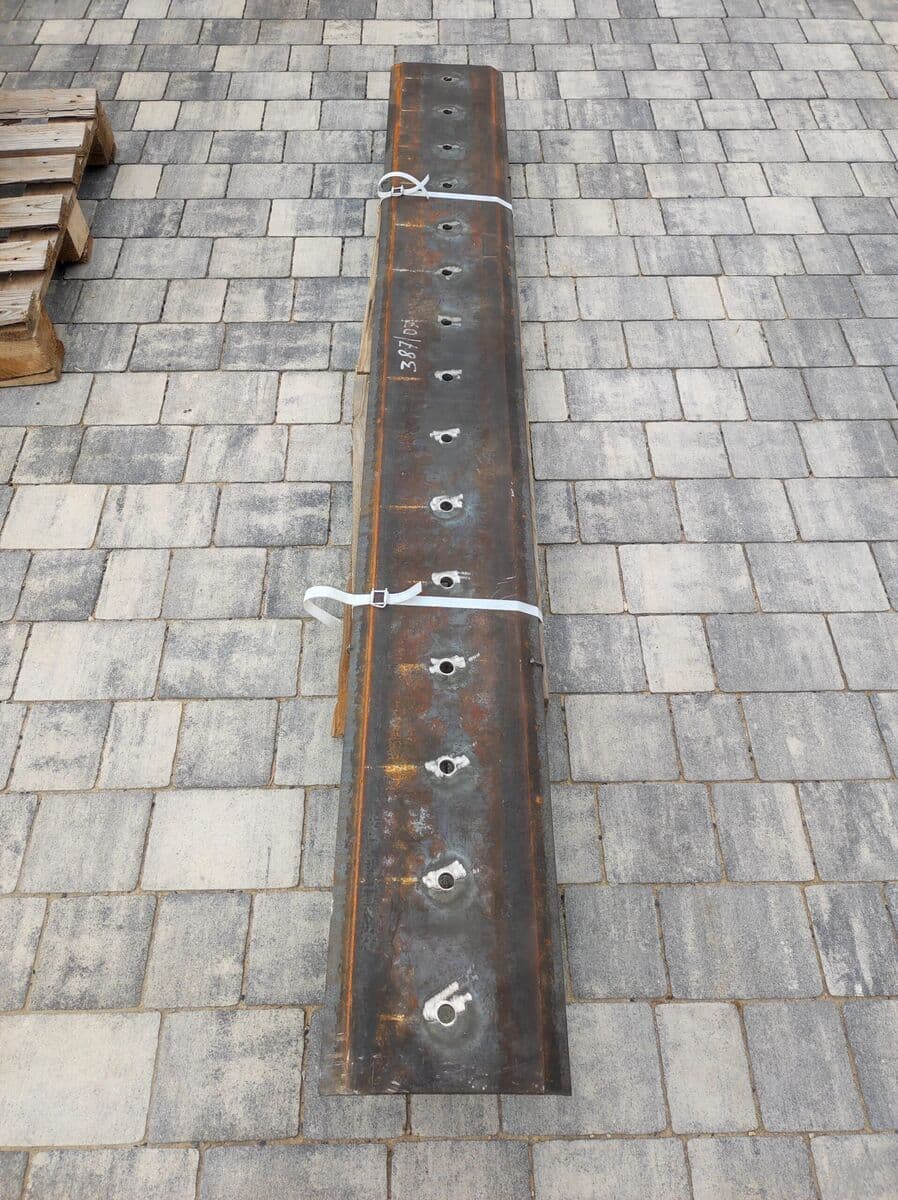 Lemiesz łyżki skarpowej koparki CAT 320