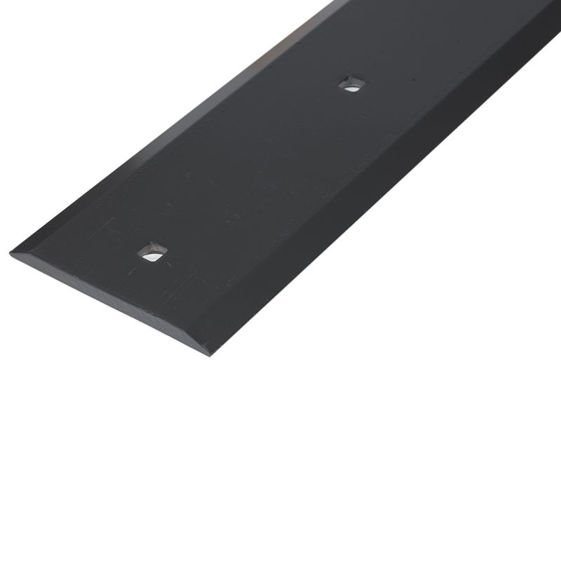Przykręcane, odwracalne, podwójnie ukosowane krawędzie tnące 1727 mm (68”)