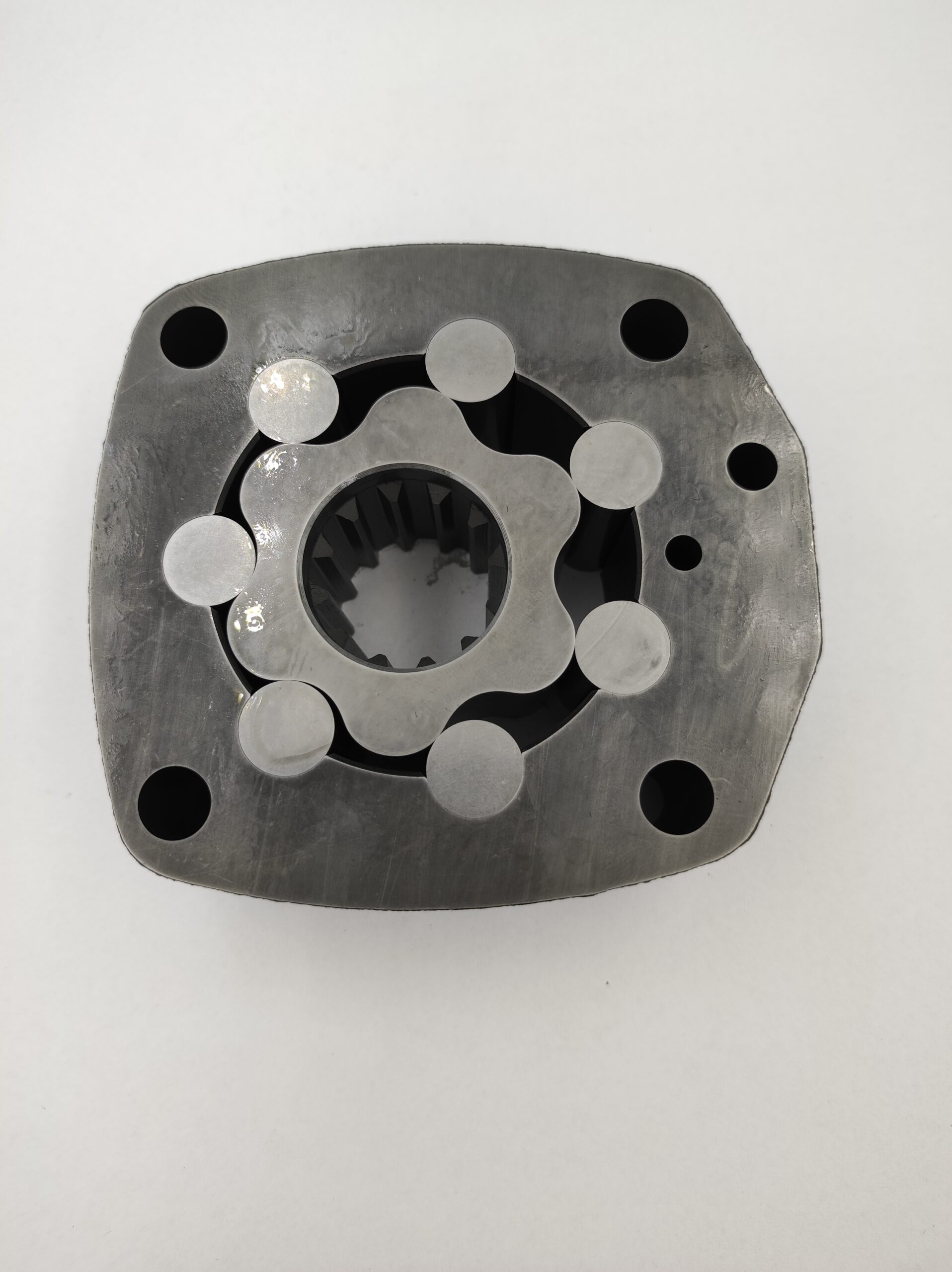 Swing pump - gerotor - Kubota, Bobcat, Schaeff, Terex, Komatsu, Hanix, Yanmar, Pel-Job, Takeuchi, O&K