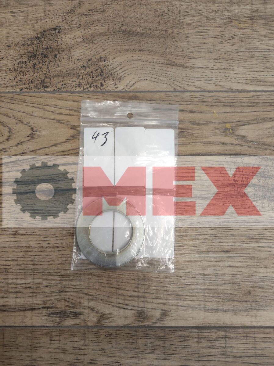 Pierścień dystansowy JCB 8020