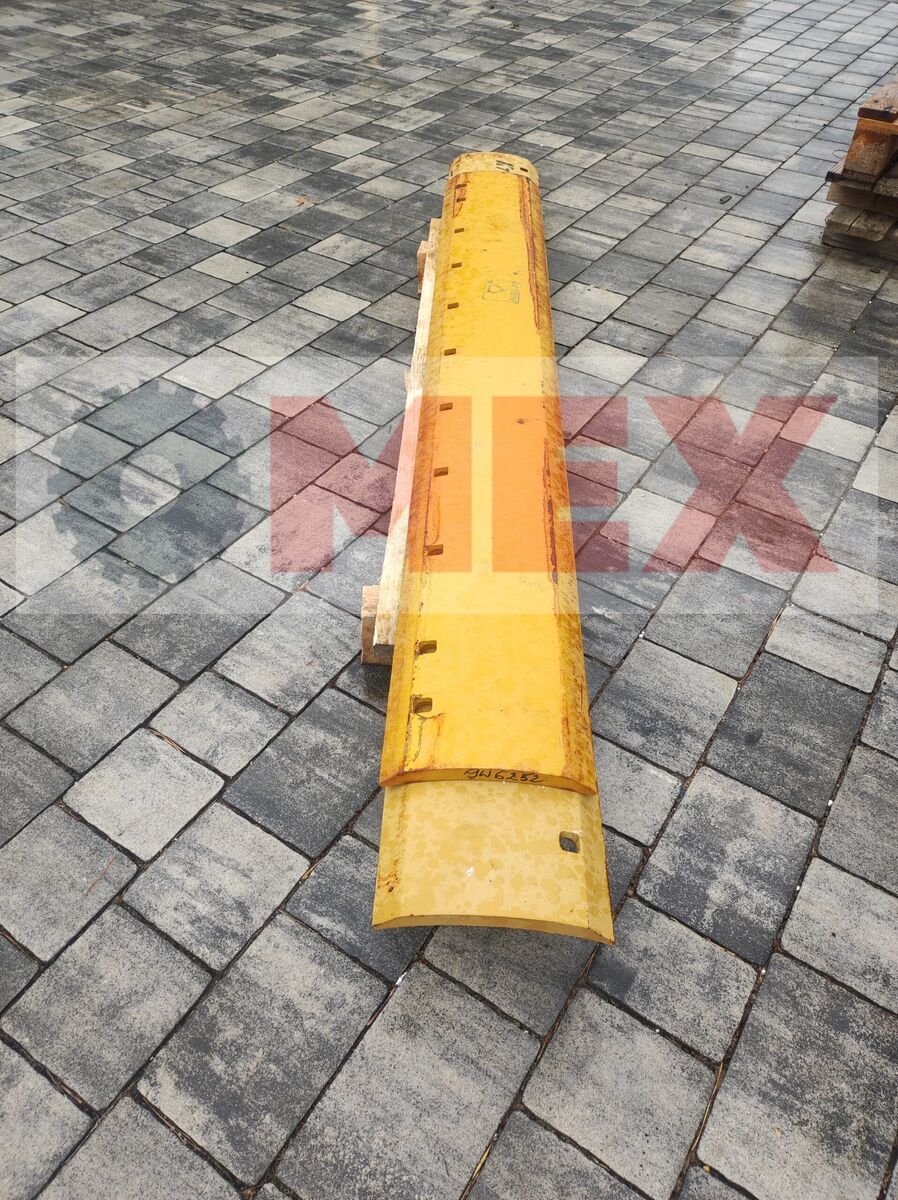 Lemiesz 1524x203x19, nóż równiarki 58″, 11 otworów – równiarka New Holland