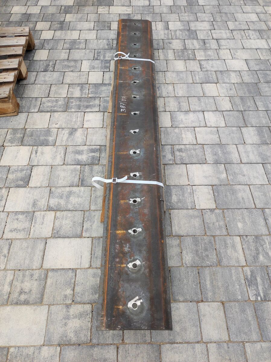 Lemiesz łyżki skarpowej koparki CAT 320