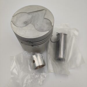 16427-21772 Tłok, pierścienie, sworzeń  i zabezpieczenie Kubota V1903