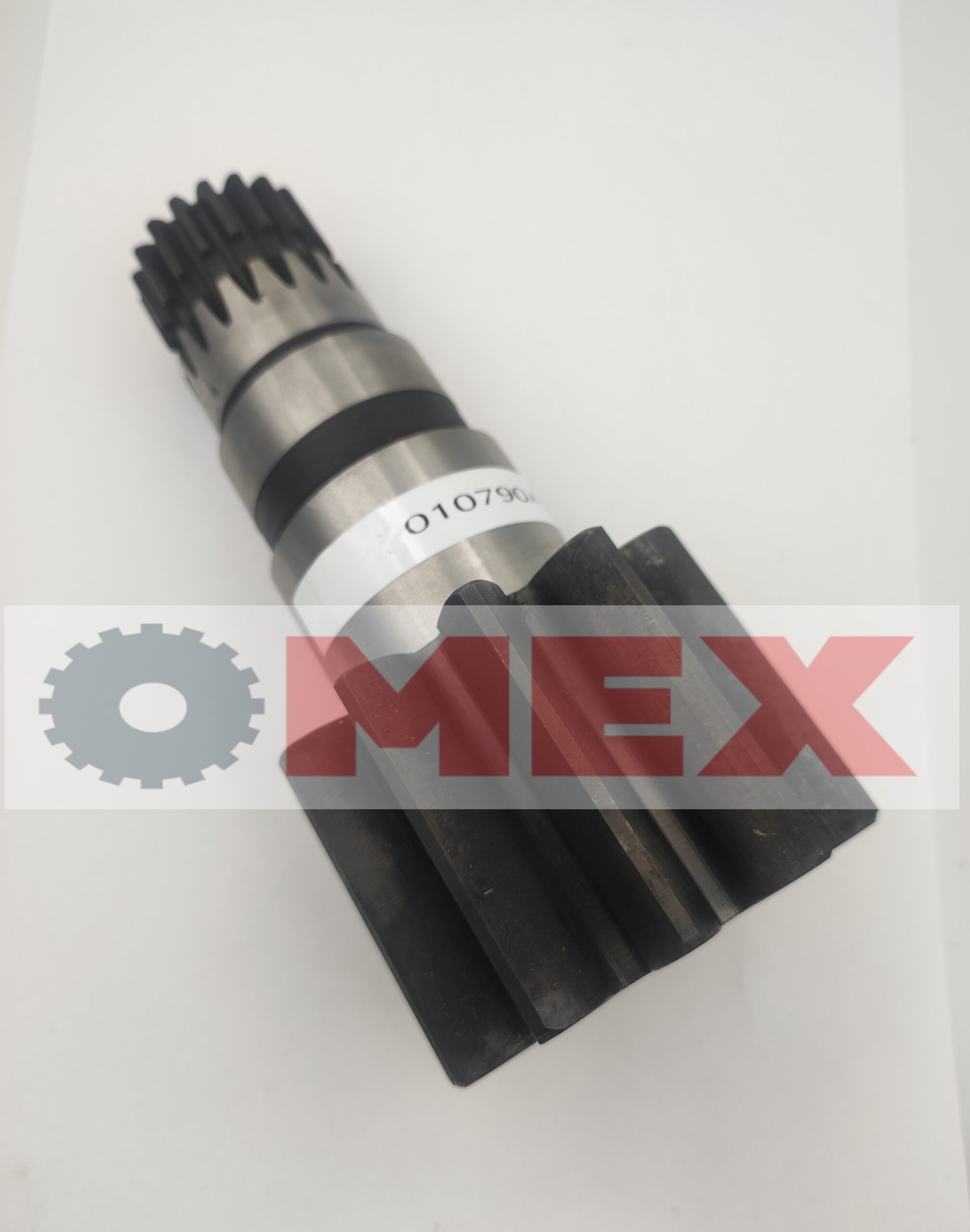 010790A Wałek silnika obrotu Takeuchi TB235